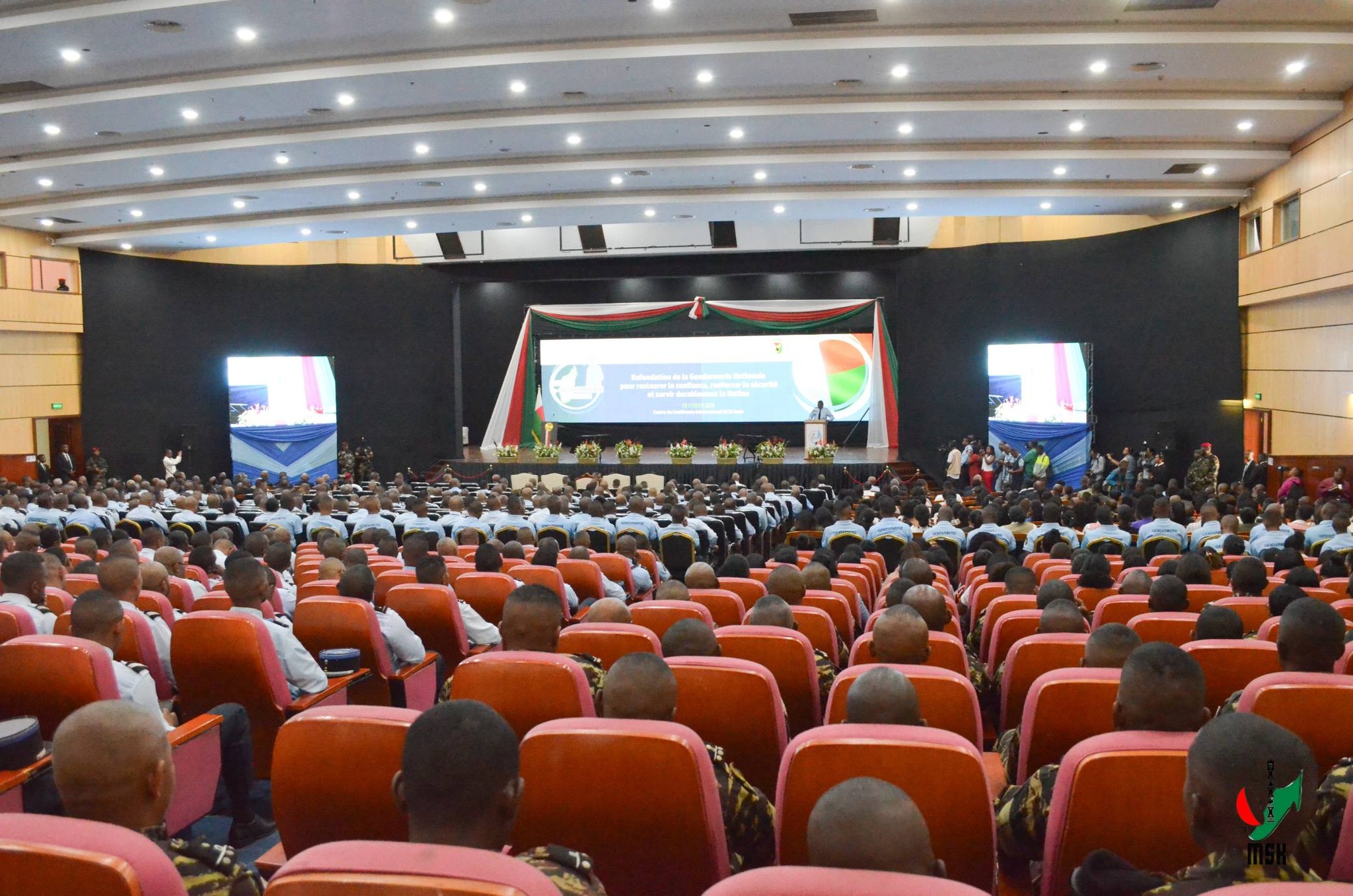 FIKAONANDOHA HO FANAVAOZANA NY ZANDARIMARIAM-PIRENENA