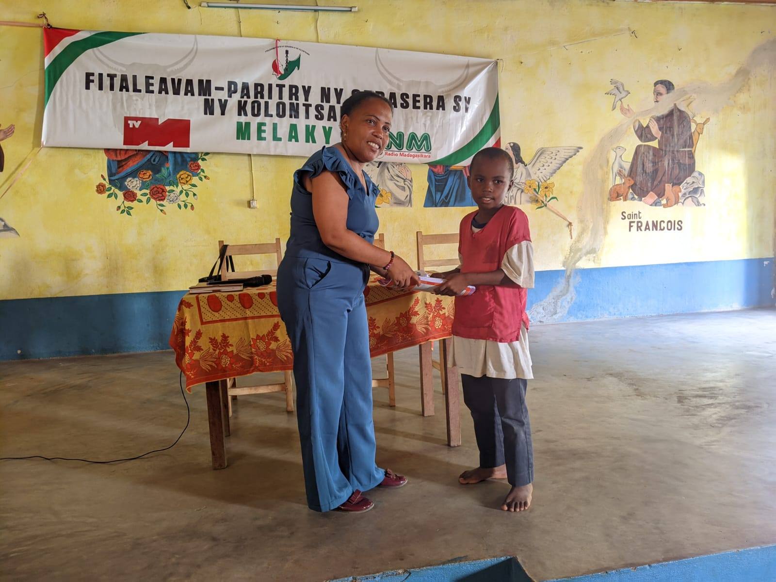 AKON'NY FANAMARIHANA NY ANDRO IRAISAM-PIRENENA HO AN'NY TENINDRENY, 21 FEBROARY 2026  "TIA NY TENINDRENY, MANANDRATRA NY TANINDRAZANA"  FITALEAVAM-PARITRY NY SERA SERA SY NY KOLONTSAINA ANALAMANGA