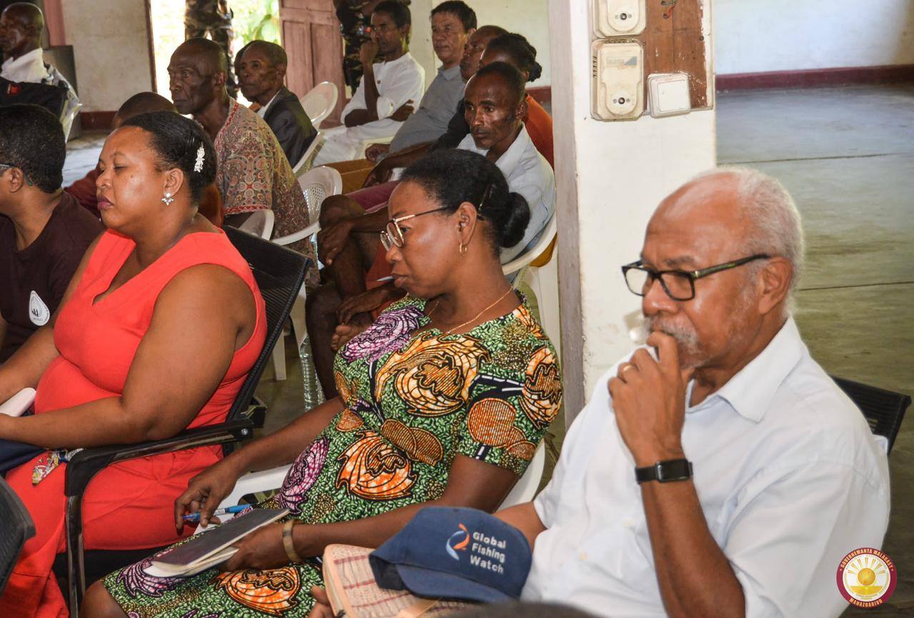 BASE TOLIARA VONONA HIFANOME TANANA NY RAY AMAN-DRENY SY NY MPANAO POLITIKA ATY AN-TOERANA HO AN' IO TETIKASA IO