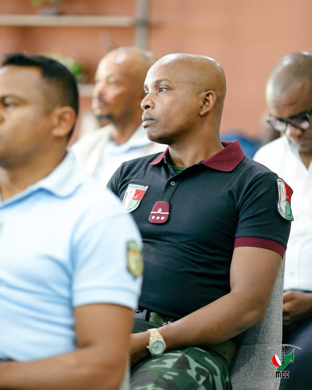 MITOHY HATRANY NY FAMPITAOVANA ATAON' NY FITONDRAM-PANJAKANA HO AN' IREO RAFITRA ENY IFOTONY