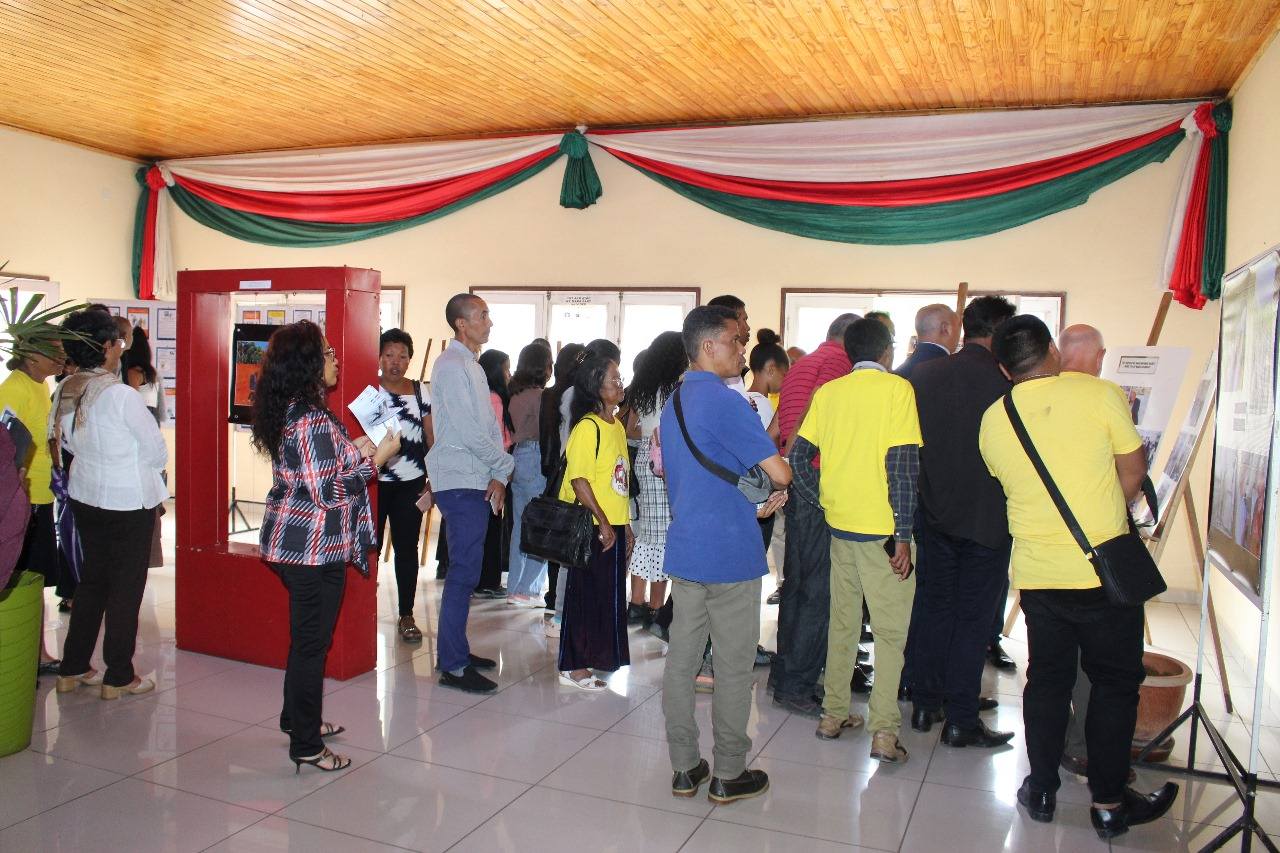 NASEHO AN-TSARY ANDRAONY ALAROBIA 10 DESAMBRA 2025 TESTY AMIN' NY TRANO SARY AMBOHIDAHY IREO DINGANA SY LALANA NANDALOVAN' NY ASA FANAOVAN-GAZETY TETO MADAGASIKARA SY NY FIATREHAN' NY MPANAO GAZETY NY ASANY AN-TAONANY MARO