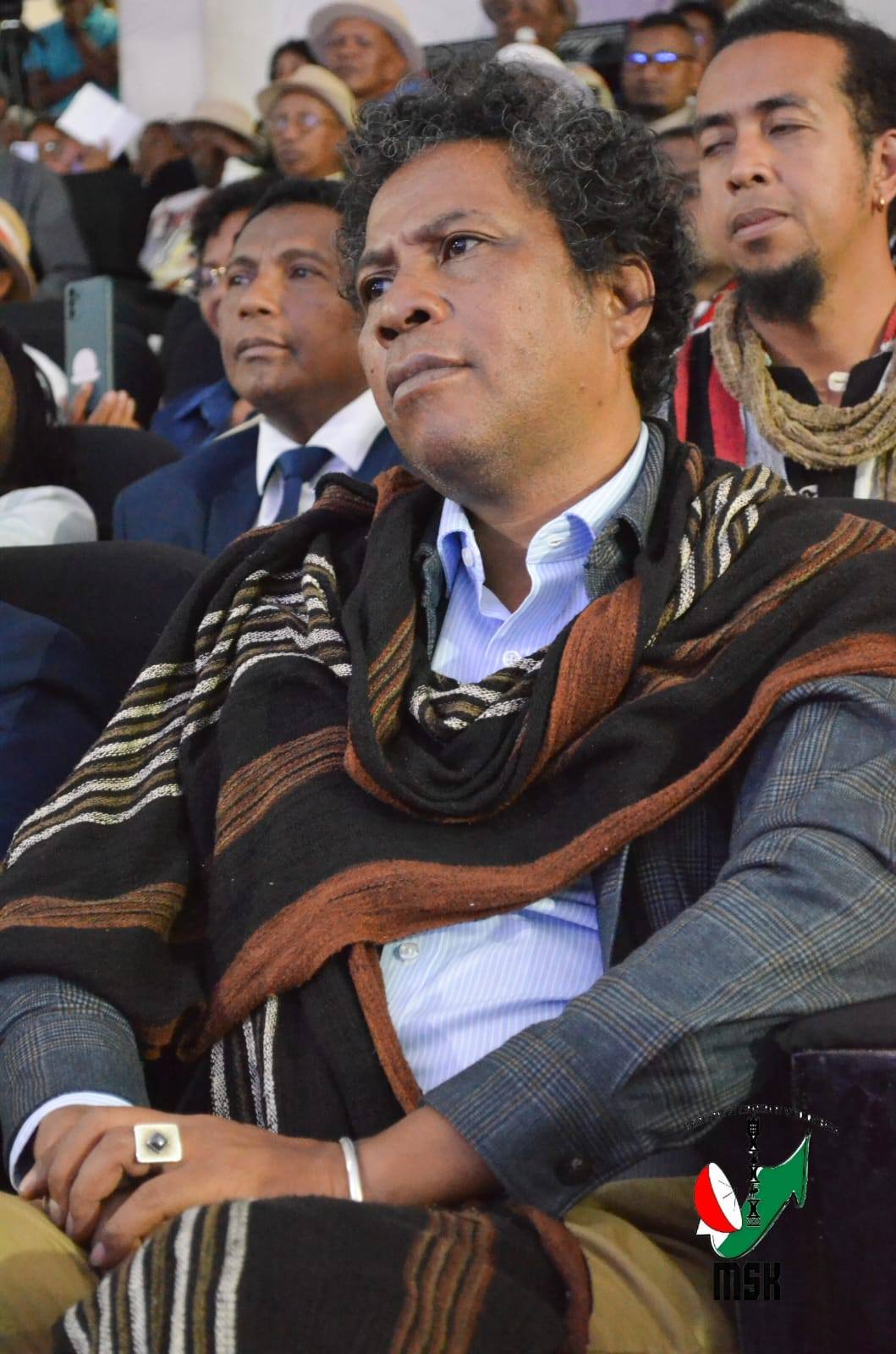 " POA-TSATROKA" ENDRIM-PANKASITRAHANA MANOKANA AVT AMIN' NY MINISITRA HO AN' IREO NAHAVITA BE TEO AMIN' NY SEHATRY NY KABARY SY NY KOLONTSAINA