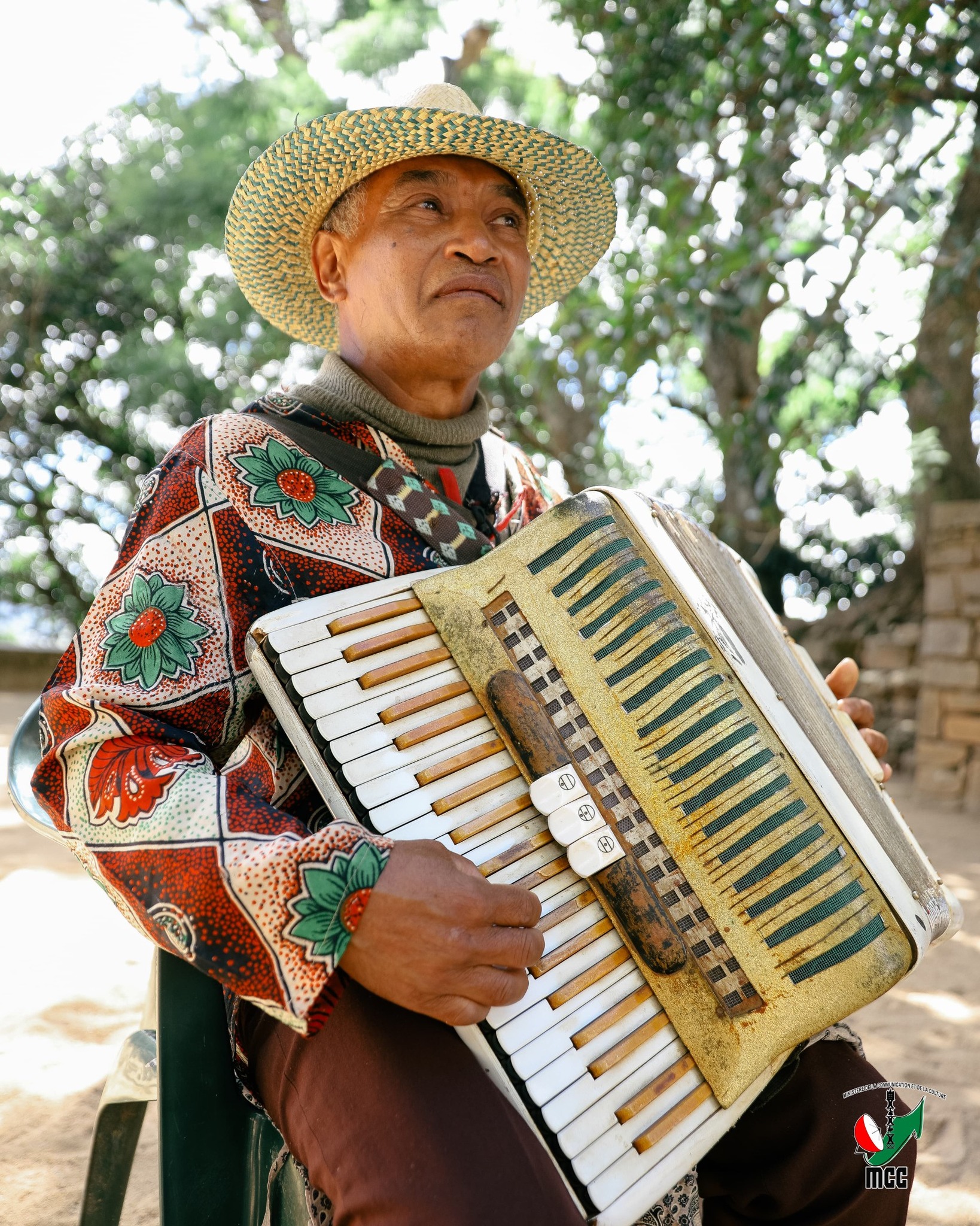 NIAVAKA NY FANKALAZANA NY ANDRO IRAISAM-PIRENENA HO AN' NY MOZEA TENY AMIN' NY ROVAN' AMBOHIMANGA