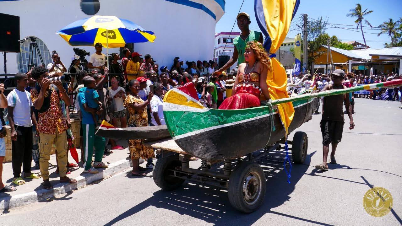 28 NOVAMBRA 2025 / FANOKAFANA AMIN' NY FOMBA OFISIALY NY VEZ'TIVAL ANDIANY FAHA SIVY, TOLIARA