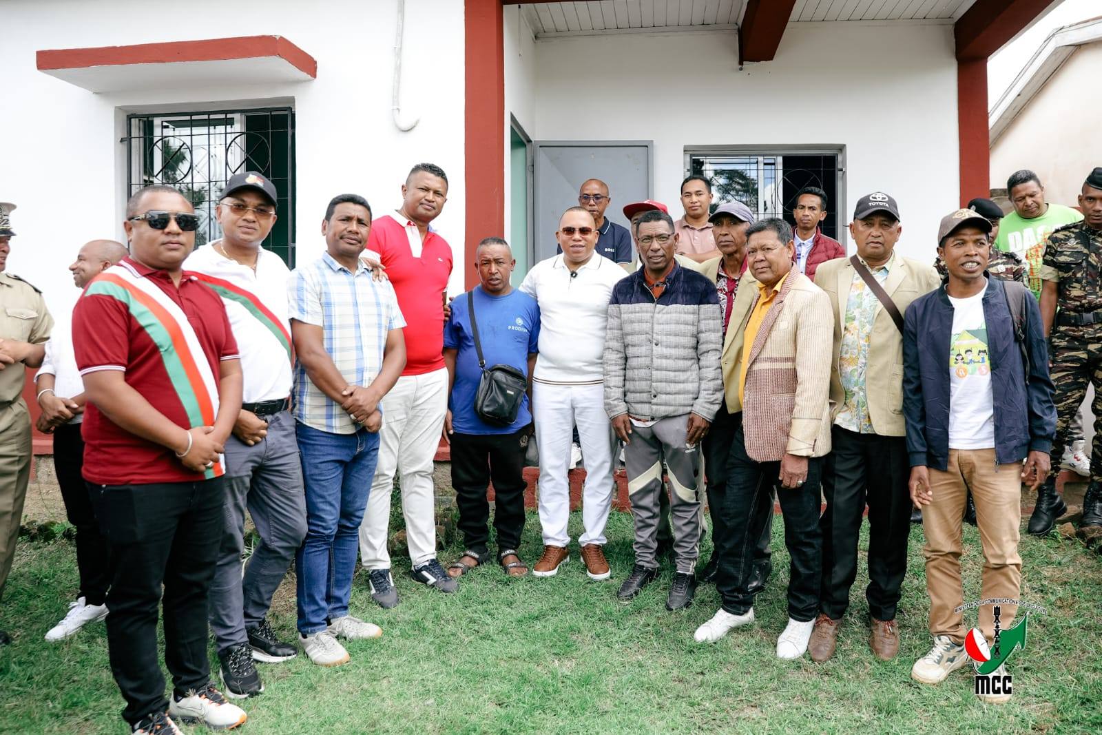 KAOMINA MIISA 19 AO AMBATOLAMPY NO AFAKA HANJOHY NY TVM SY RNM INDRAY