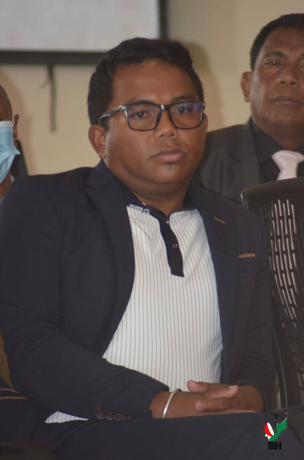 NIARA-NIDINIKA TAMIN'IREO TOMPONY HAINO VAKY JERY NY MOMBA NY TNT