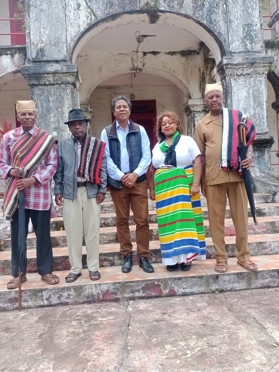 FOMBAN-DRAZANA ATSIMO ATSINANANA SY FAMPIROBOROBOANA NY ZAVA-KANTO, NIARA-NIDINIKA TAMIN' IREO AMPANKAJA SY MPANAKANTO NY TALE JENERALIN' NY KOLONTSAINA