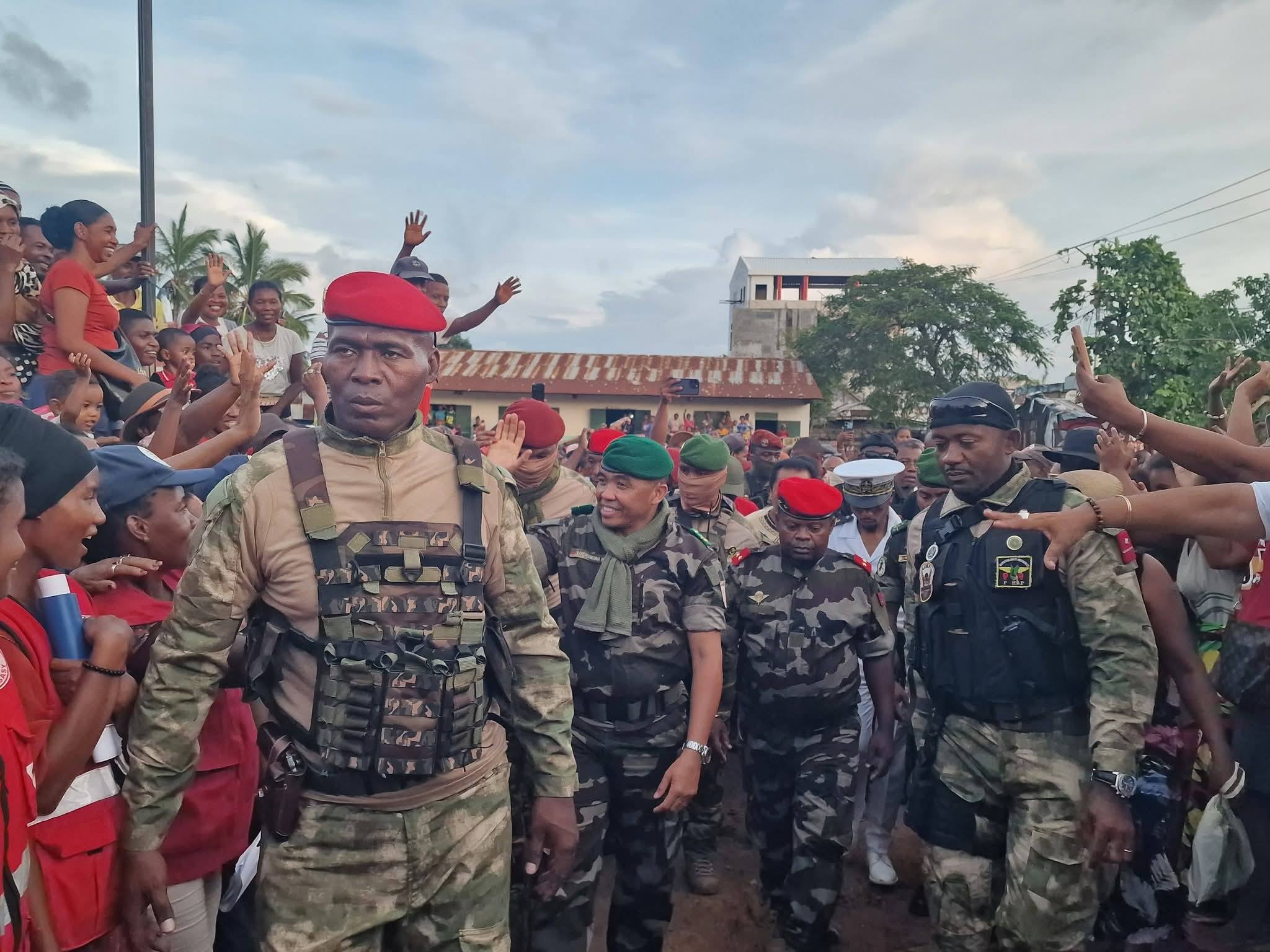 IARA-MISALAHY AMIN' IREO TOMPON' ANDRAIKITRA ISAN' AMBARATONGANY MANAO NY FAMERENANA AMIN' NY LAONINY NY FIAINAM-BAHOAKA SY NY FANARENANA NY TAKAITRA NAVELAN' NY RIVODOZA FYTIA NY FILOHA RANDRIANIRINA MICHAEL