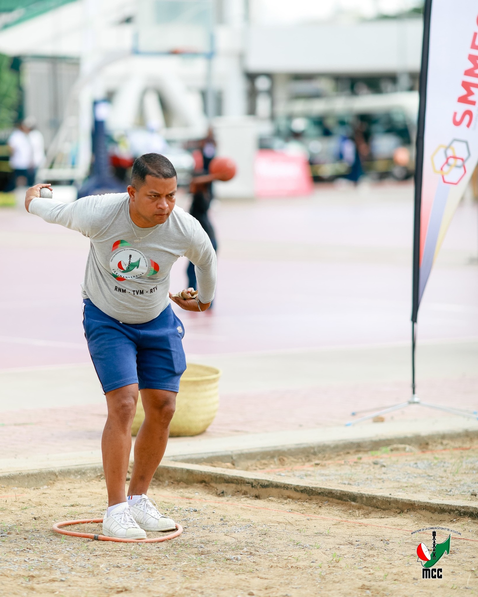 " IRAY ENY AN-KIANJA"