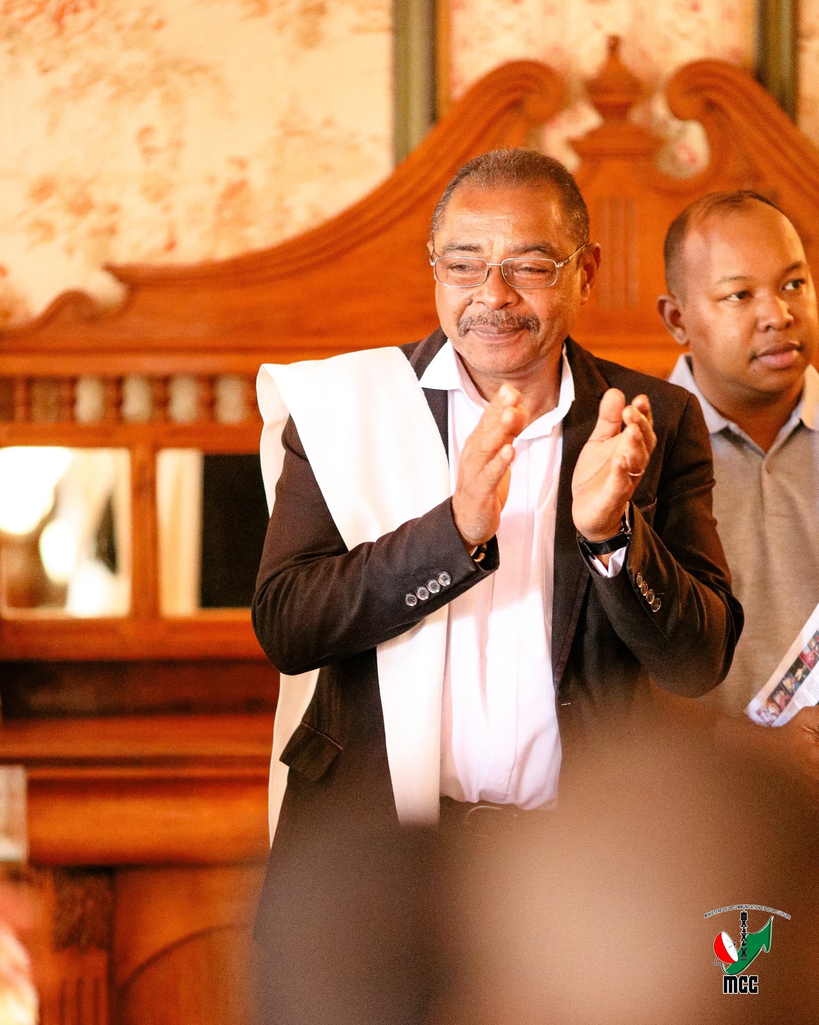 NIAVAKA NY FANKALAZANA NY ANDRO IRAISAM-PIRENENA HO AN' NY MOZEA TENY AMIN' NY ROVAN' AMBOHIMANGA