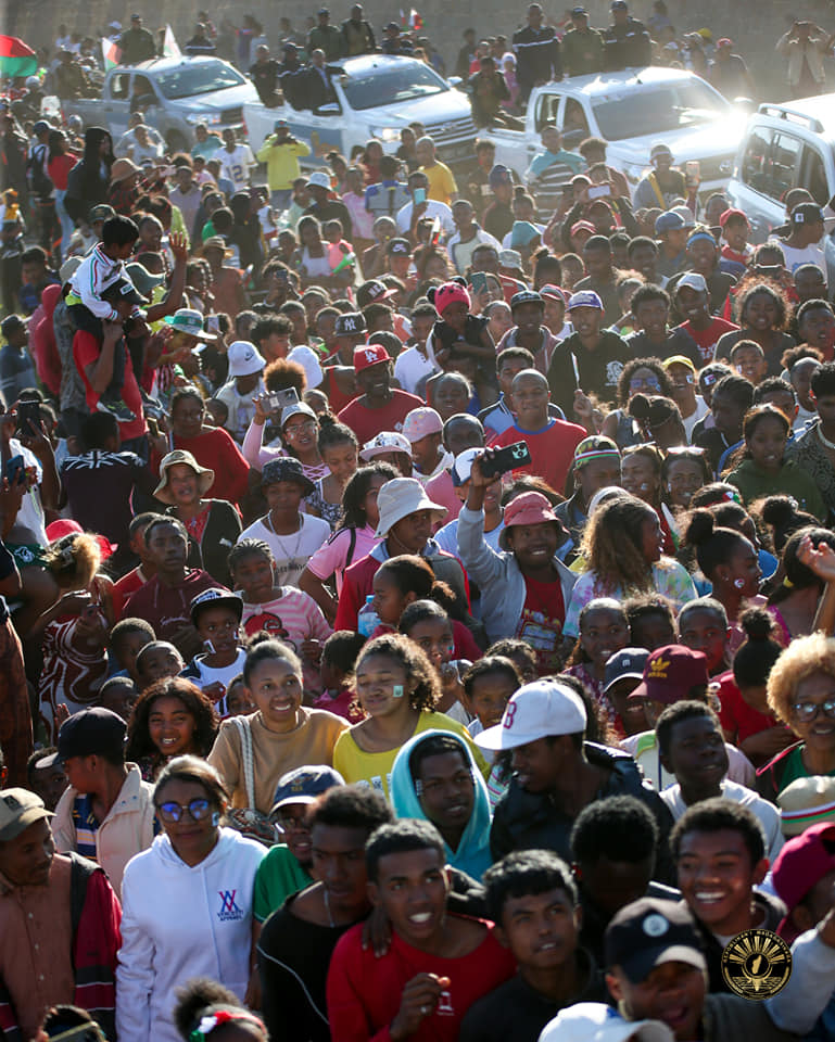 TONGA SOAMATSARA ETO AN-TANINDRAZANA NY EKIPAM-PIRENENTSIKA BAREA MADAGASIKARA