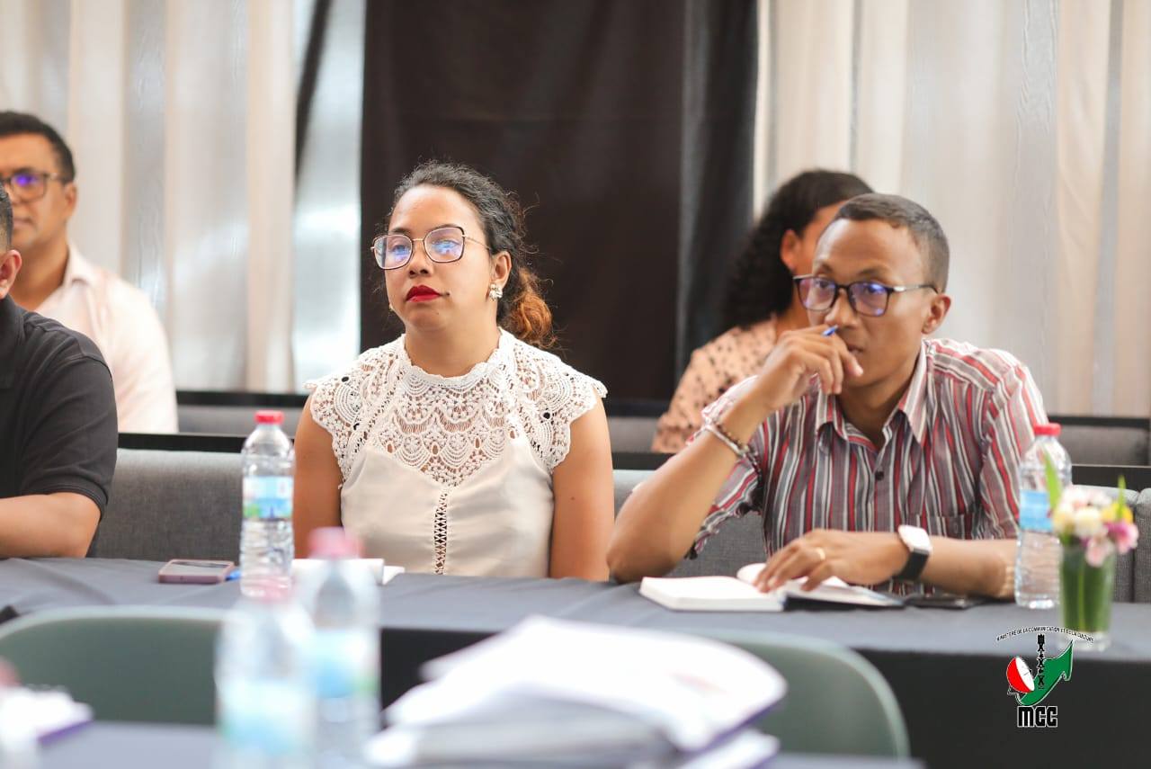 NATAO ANDROANY TETSY ANTANINARENINA NY ATRIK'ASA HO FANKATOAVANA NY FANDAHARAN' ASA SY NY TETIBOLA HO AN' NY TAONA 2026 NA NY PLAN DE TRAVAIL ET BUDGET ANNUEL ( PTBA) AN' NY TETIKASA PIC