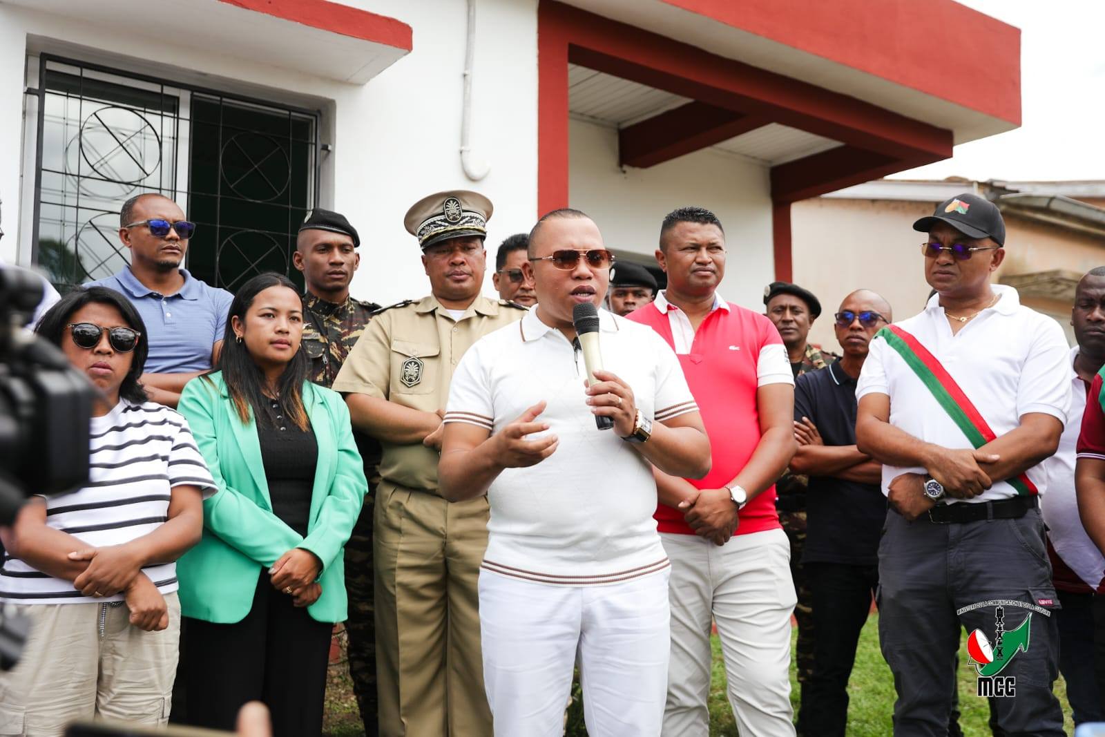 KAOMINA MIISA 19 AO AMBATOLAMPY NO AFAKA HANJOHY NY TVM SY RNM INDRAY