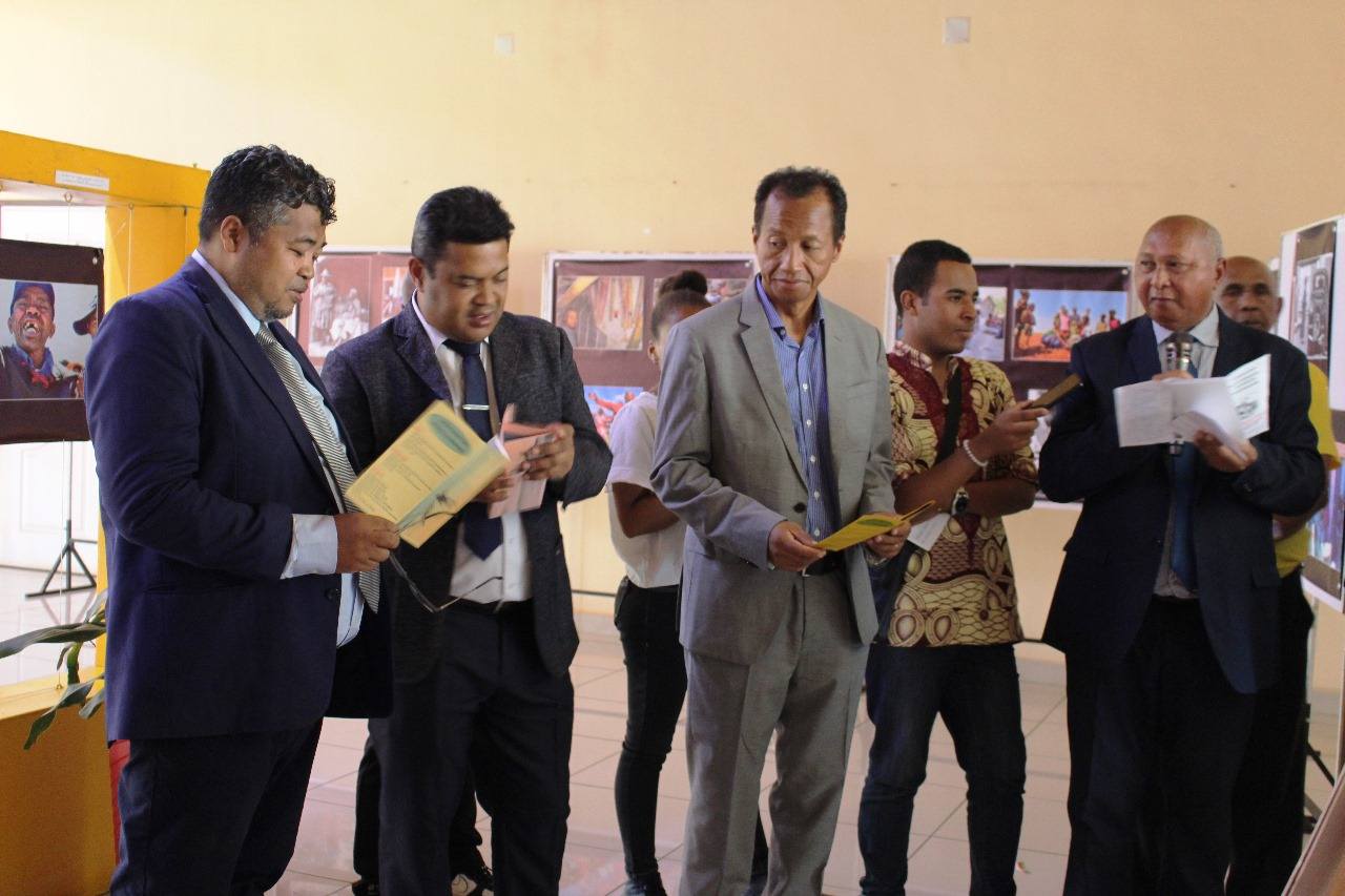 NASEHO AN-TSARY ANDRAONY ALAROBIA 10 DESAMBRA 2025 TESTY AMIN' NY TRANO SARY AMBOHIDAHY IREO DINGANA SY LALANA NANDALOVAN' NY ASA FANAOVAN-GAZETY TETO MADAGASIKARA SY NY FIATREHAN' NY MPANAO GAZETY NY ASANY AN-TAONANY MARO