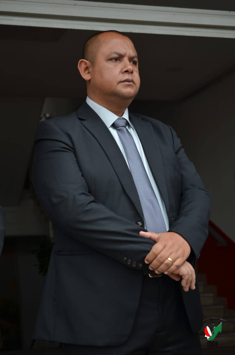 ANDRO VITSIVITSY MIALOHAN' NY ASARAMANITRA DIA NITONDRA NY TENY FISAORANA HOAN' IREO MPIARA-MIASA ETO ANIVON'  NY SERASERA SY NY KOLONTSAINANY MINISITRA GASCAR FENOSOA NANDRITRA NY FOTOANA FANANGANAN-TSAINA