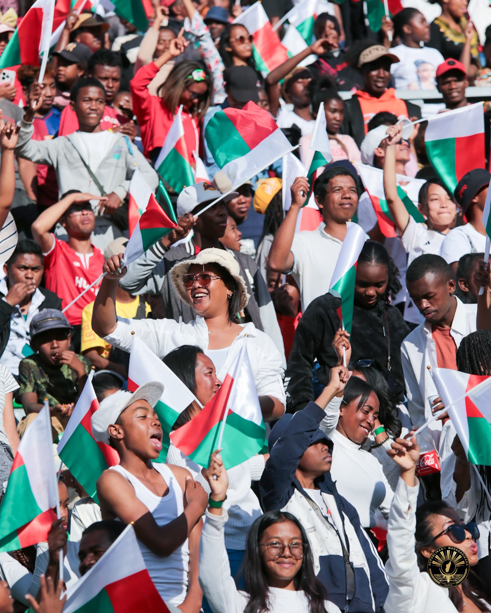 MANAN-DANJA MANOKANA HO AN' NY FIRENENA IZAO FAHA-65 TAONA NIVERENAN' NY FAHALEOVANTENA IZAO