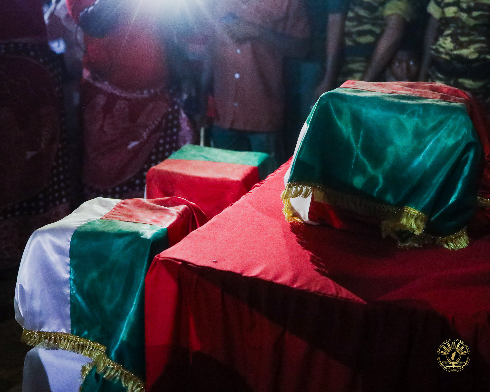 NY FANDRAISAN' NY VAHOAKAN' NY FARITRA MENABE NY KABESON' NY AMPANJAKA TOERA SY IREO MPITARI-TAFIKA ROA LAHY