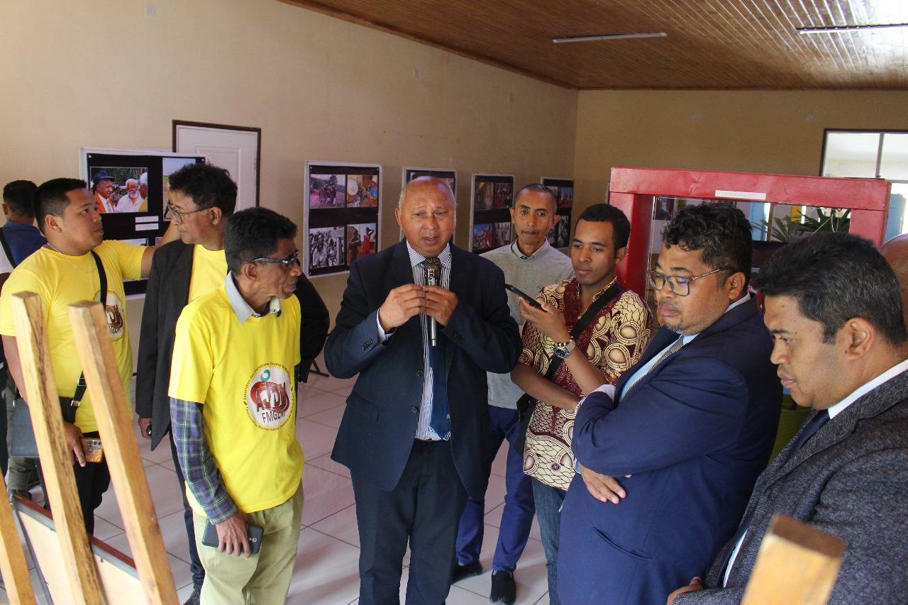 NASEHO AN-TSARY ANDRAONY ALAROBIA 10 DESAMBRA 2025 TESTY AMIN' NY TRANO SARY AMBOHIDAHY IREO DINGANA SY LALANA NANDALOVAN' NY ASA FANAOVAN-GAZETY TETO MADAGASIKARA SY NY FIATREHAN' NY MPANAO GAZETY NY ASANY AN-TAONANY MARO