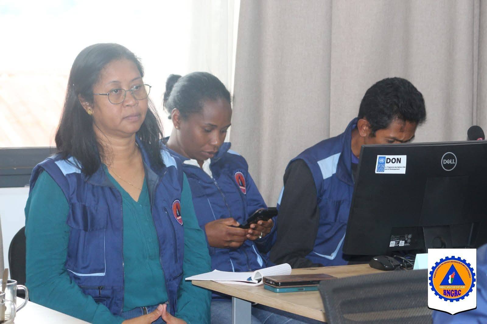 RIVODOZA GEZANI: FIVORIANA STRATEJIKA MAIKA NOTARIHIN' NY MINISI-PANJAKANA MIADIDY NY FANAVAOZANA TETO ANIVON' NY CNCOU-BNGRC