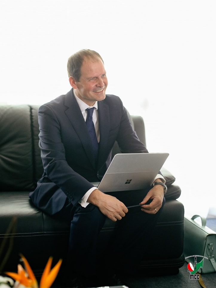 FIHAONANA TEO AMIN' ANDRIAMATOA DR EDWARD A. CHRISTOW SY RAMATOA MARA VOLAMIRANTY DONNA