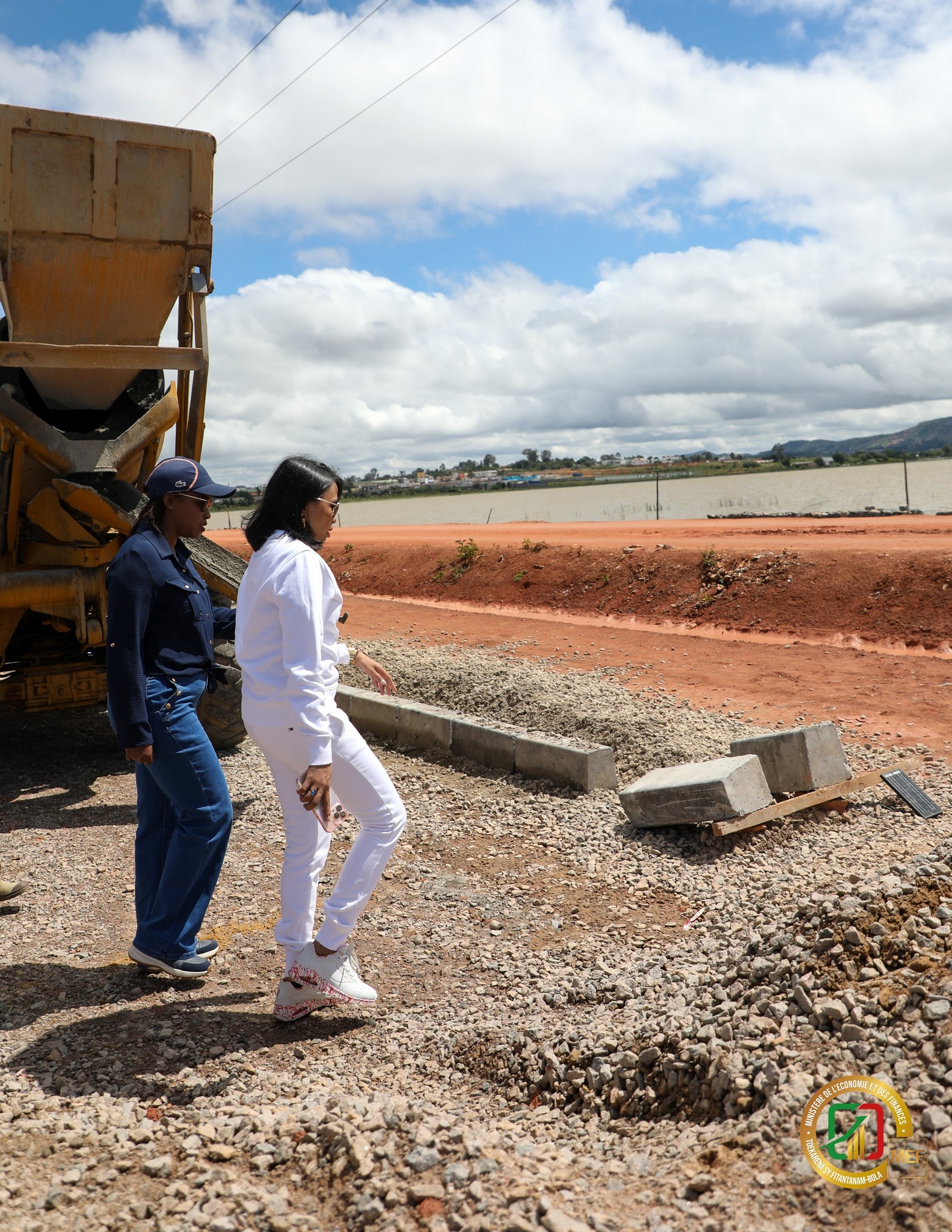 FIDINANA IFOTONY NIJERY NY FANDROSOAN' NY ASA ENY AMIN' NY LALAM- IVATO