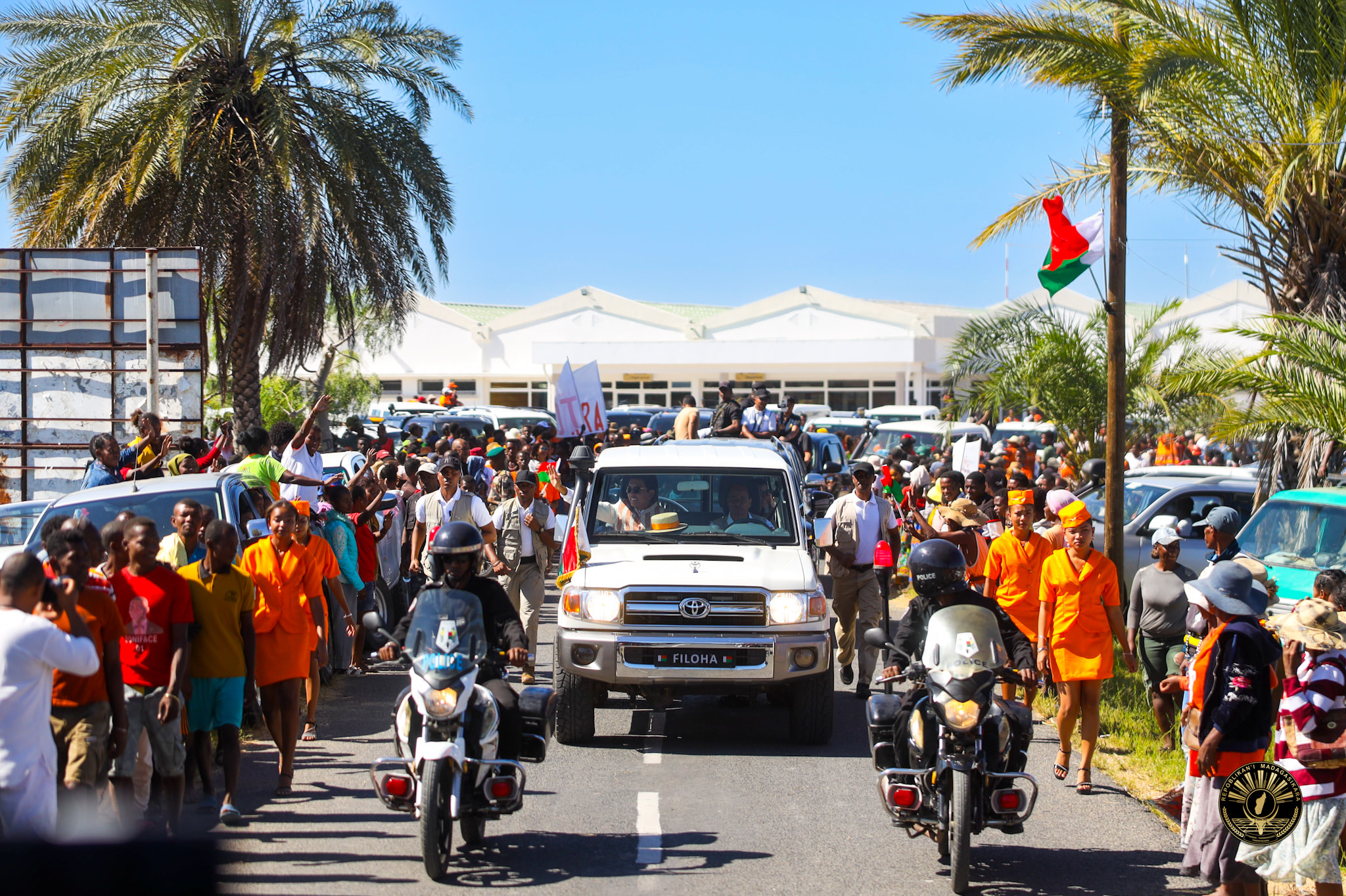 NIGADONA ETO TOLIARY NY FILOHAN' NY REPOBLIKA ANDRY RAJOELINA SY RAMATOA VADINY HANAO FITSIDIHANA IFOTONY HIJERY AKAIKY IREO TETIKASAM-PAMPANDROSOANA HO AN' NY FARITRA