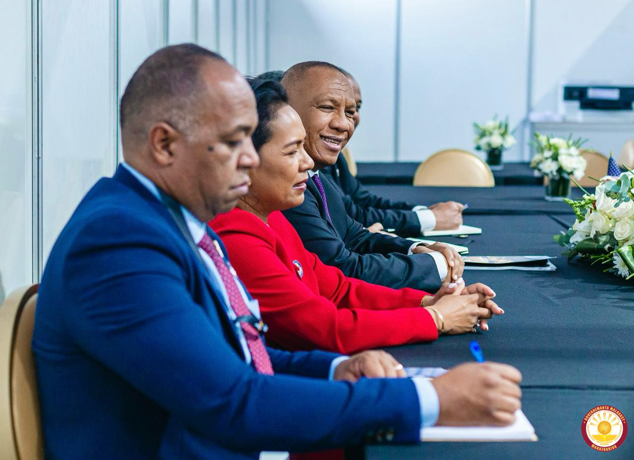 FIFANDRAISANA ARA-BAROTRA EO AMIN' I MADAGASIKARA SY ETAZONIA