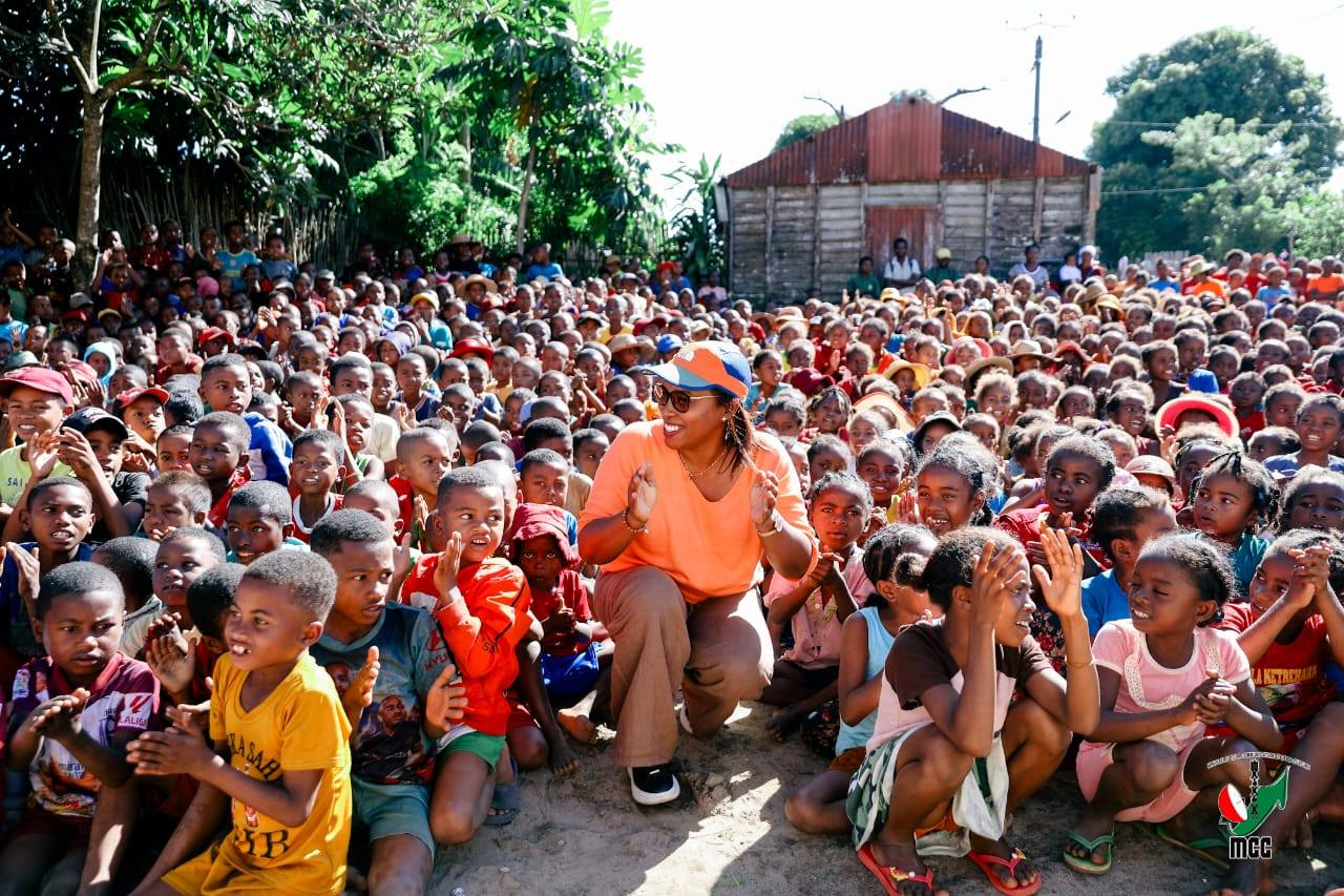 IRAY VOLAN’NY ANKIZY