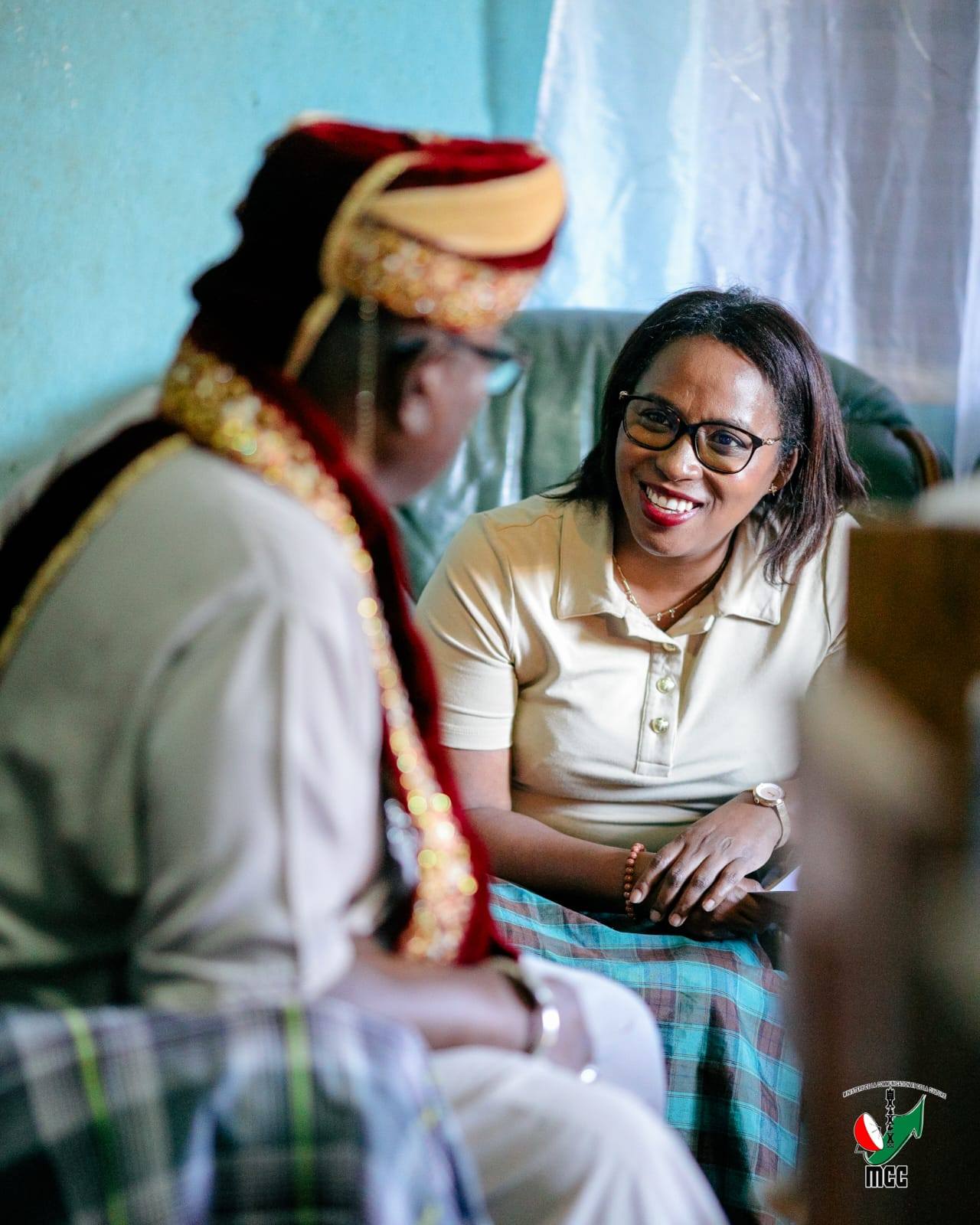 TONGA NITSIDIKA NY RAY AMAN-DRENY ARA-DRAZANA " MPANJAKA ISSA TSIMIARO III ", NY MINISITRY NY SERASERA SY NY KOLONTSAINA, RAMATOA MARA VOLAMIRANTY DONNA