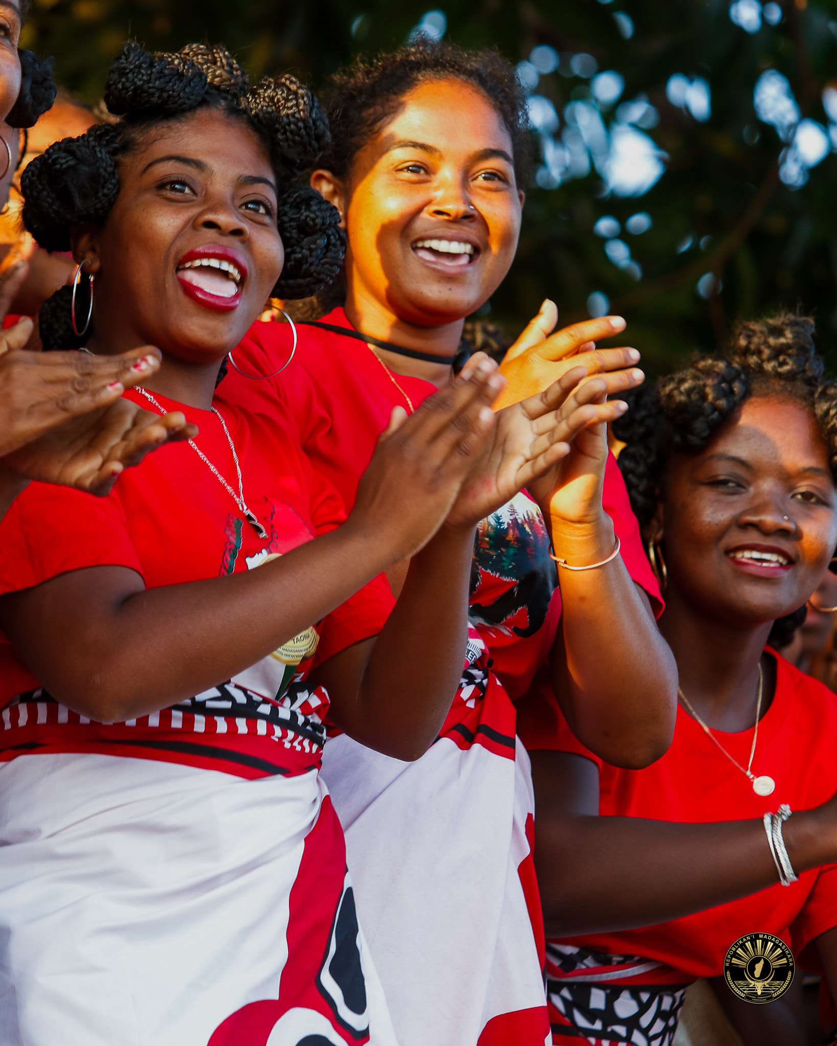 NY FANDRAISAN' NY VAHOAKAN' NY FARITRA MENABE NY KABESON' NY AMPANJAKA TOERA SY IREO MPITARI-TAFIKA ROA LAHY