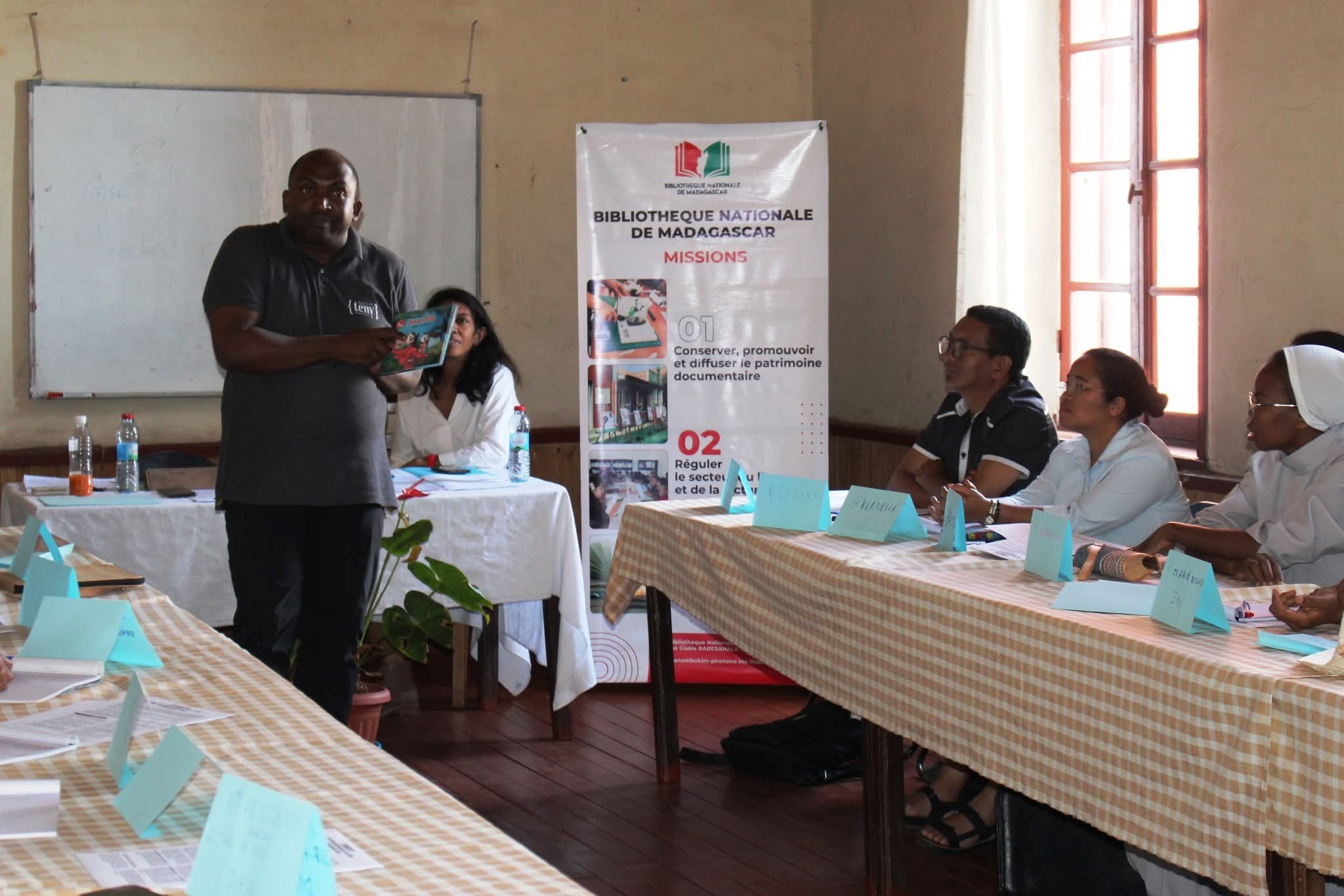 FAMPIOFANANA SY FIZARANA TRAIKEFA NIARAHANA TAMIN' NY VAOMIERAN' NY EVEKA HO AN' NY FIFANDRAISAN' NY MPIARA-BELONA-MADAGASIKARA (EKAR)