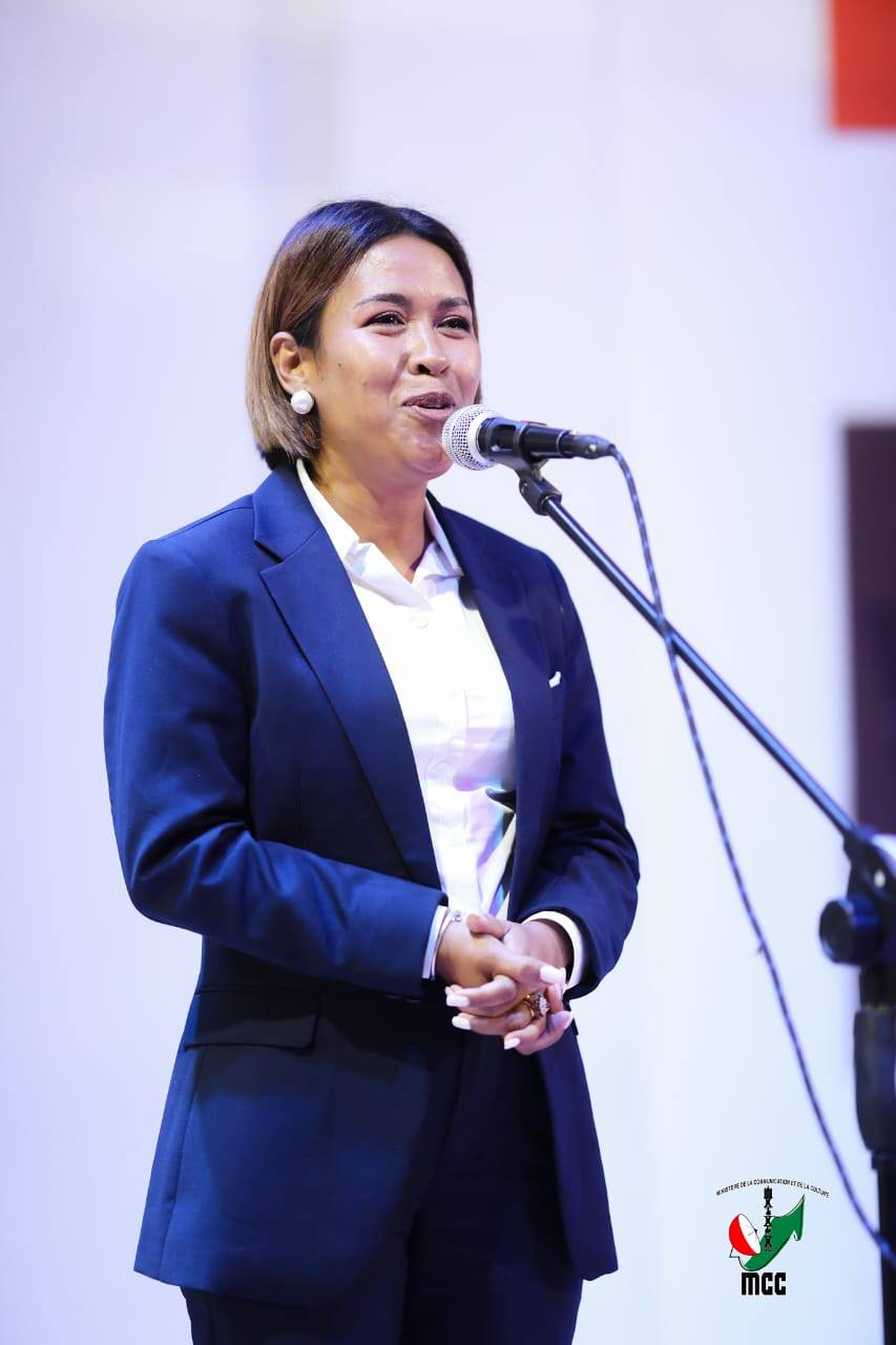 TONTOSA ANDROANY IHANY KOA NY FAMINDRAM-PAHEFANA TEO AMINA TOMPON' ANDRAIKITRA AMBONY MIISA TELO VOATENDRY ETO ANIVON' NY MINISTERAN' NY SERASERA SY NY KOLONTSAINA ARAKA NY FILAN-KEVITRY NY MINISITRA NY ALAROBIA 19 NOVAMBRA 2025