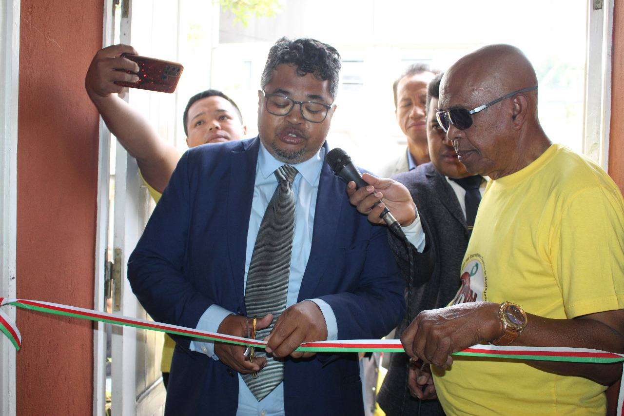 NASEHO AN-TSARY ANDRAONY ALAROBIA 10 DESAMBRA 2025 TESTY AMIN' NY TRANO SARY AMBOHIDAHY IREO DINGANA SY LALANA NANDALOVAN' NY ASA FANAOVAN-GAZETY TETO MADAGASIKARA SY NY FIATREHAN' NY MPANAO GAZETY NY ASANY AN-TAONANY MARO