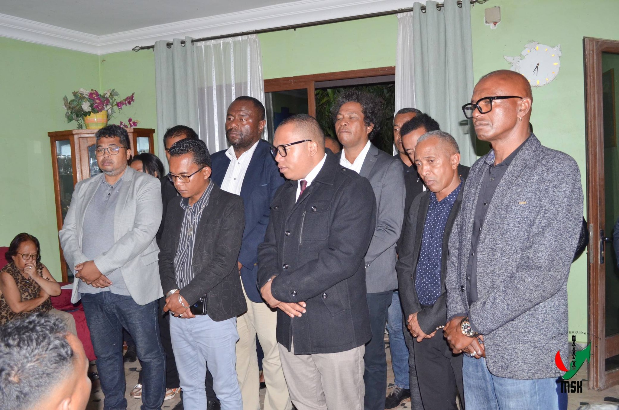 ZOKY NITARI-DALANA SY NAMPIANATRA MPANAO GAZETY MARO I ANNICK RAHERIMANANA, MPANAO GAZETY