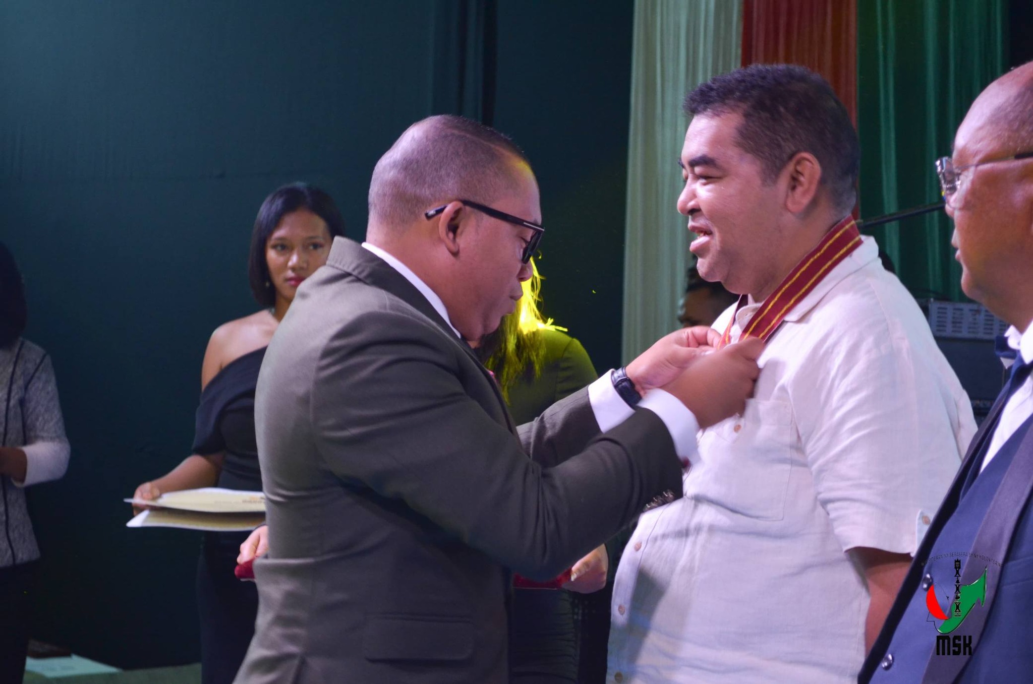 MITANA ANJARA ANDRAIKITRA GOAVANA AMIN'NY FIKOLOKOLOANA SY FANANDRATANA NY KOLONTSAINA MALAGASY NY MPIKARAKARA FAMPISEHOANA MATIHANINA