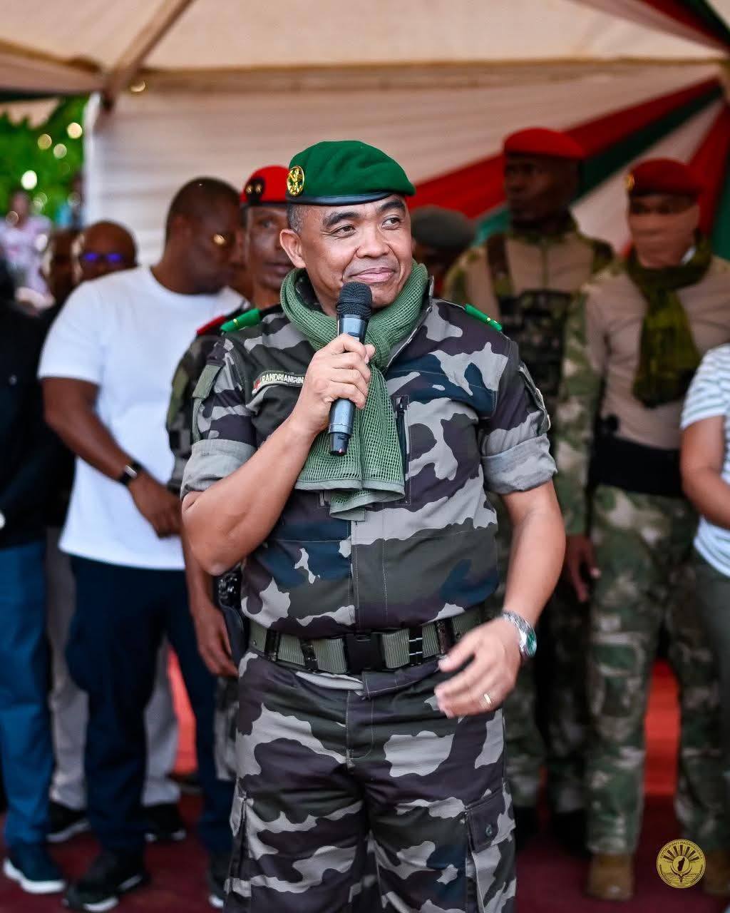 IARA-MISALAHY AMIN' IREO TOMPON' ANDRAIKITRA ISAN' AMBARATONGANY MANAO NY FAMERENANA AMIN' NY LAONINY NY FIAINAM-BAHOAKA SY NY FANARENANA NY TAKAITRA NAVELAN' NY RIVODOZA FYTIA NY FILOHA RANDRIANIRINA MICHAEL