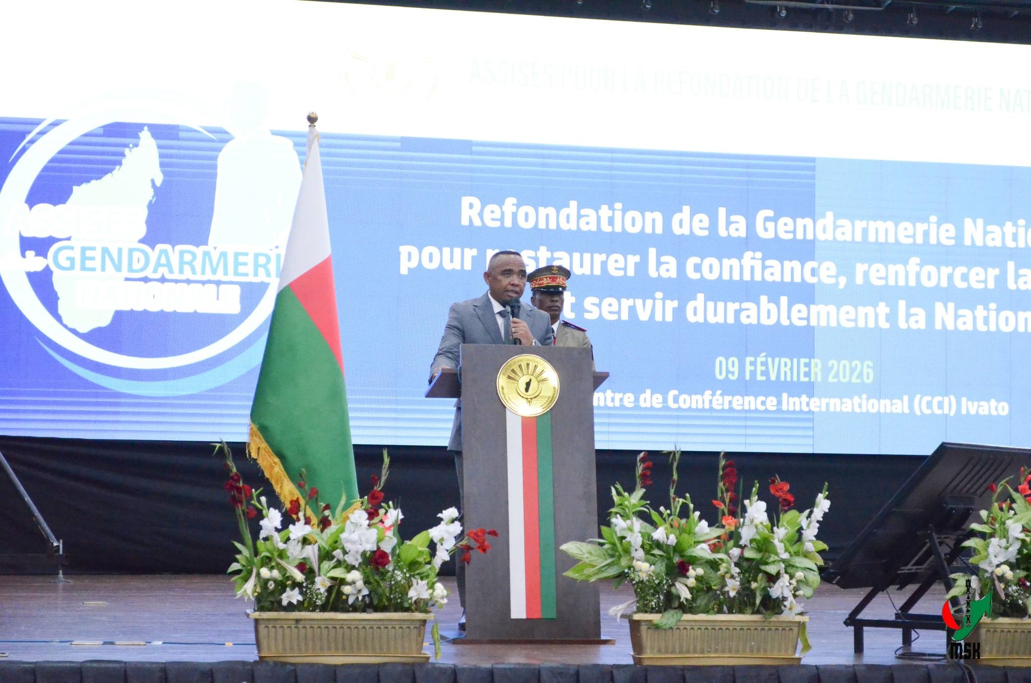 FIKAONANDOHA HO FANAVAOZANA NY ZANDARIMARIAM-PIRENENA