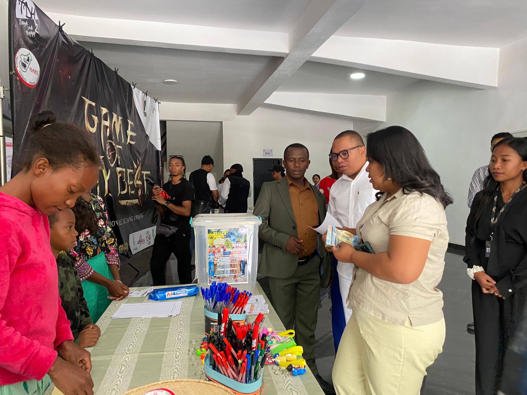 ANJARAN' NY TANORA INDRAY ANDROANY NO NANOLOTRA HETSIKA ARA-KOLONTSAINA EO AMIN' NY TONTOLON' NY DIHY AN-TANAN-DEHIBE