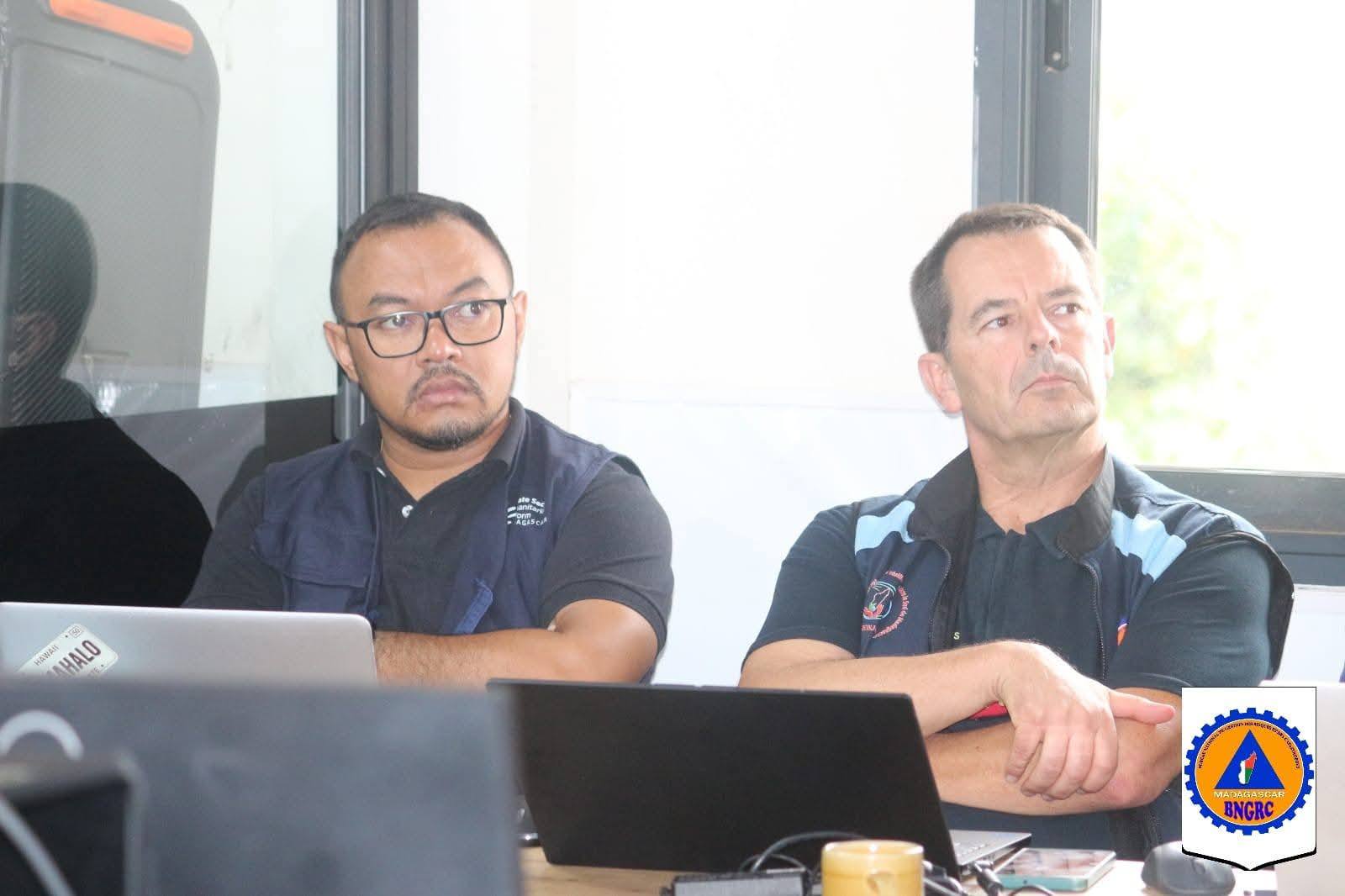 RIVODOZA GEZANI: FIVORIANA STRATEJIKA MAIKA NOTARIHIN' NY MINISI-PANJAKANA MIADIDY NY FANAVAOZANA TETO ANIVON' NY CNCOU-BNGRC