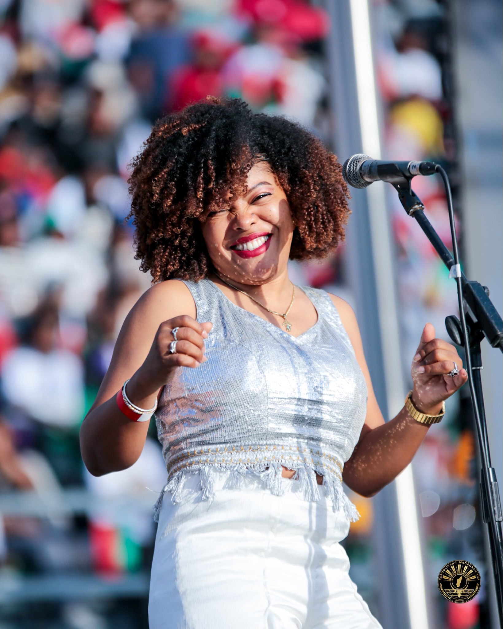 MANAN-DANJA MANOKANA HO AN' NY FIRENENA IZAO FAHA-65 TAONA NIVERENAN' NY FAHALEOVANTENA IZAO