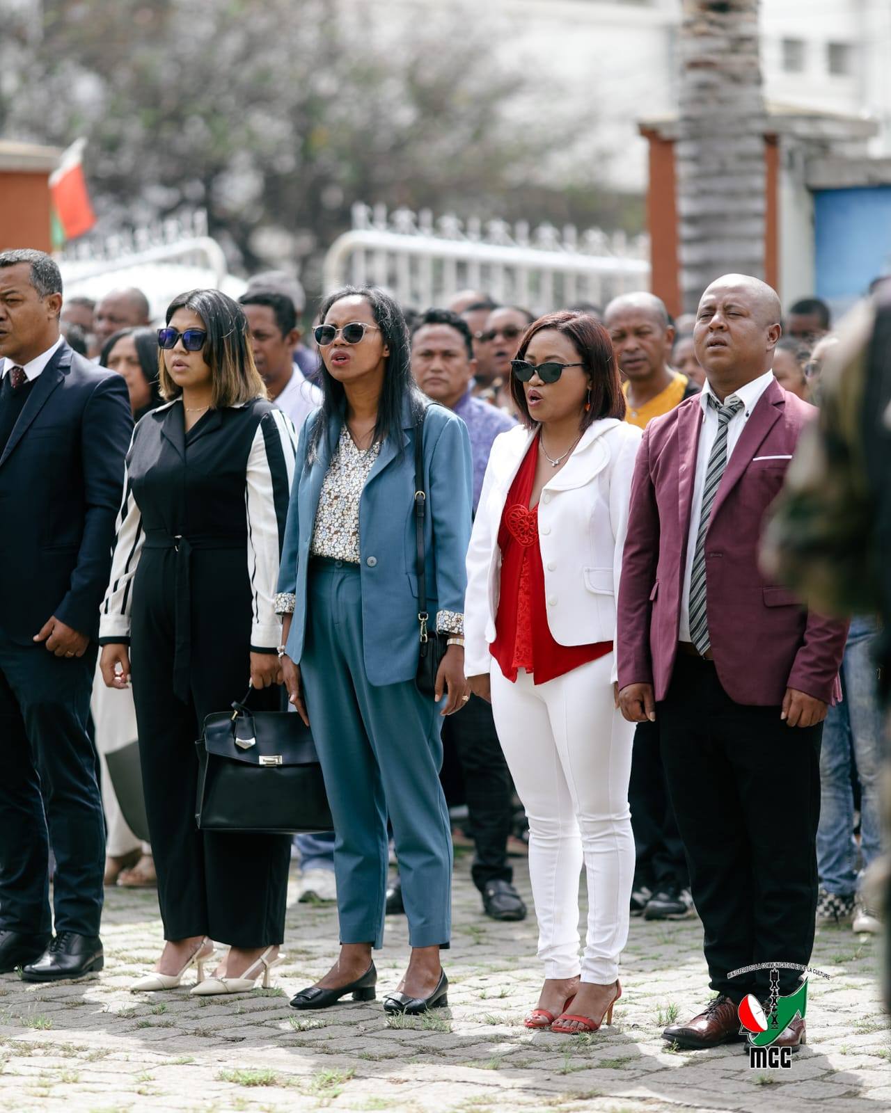 OMENTSIKA FAHAFAHAM-PO HATRANY NY VAHOAKA MPISITRAKA NY ASATSIKA - HAJAINTSIKA NY ASAM-PANJAKANA