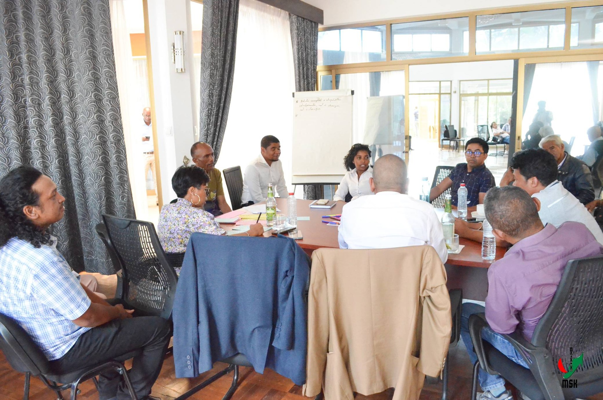 TETIKASA MOMBA NY FAHALALANA MANEHO HEVITRA, IREO FITAOVA-TSERASERA VAOVAO, ARY NY FAMPIROBOROBOANA NY ORINASAN-TSERASERA MALALAKA, MAHALEO TENA, MAROLOKA