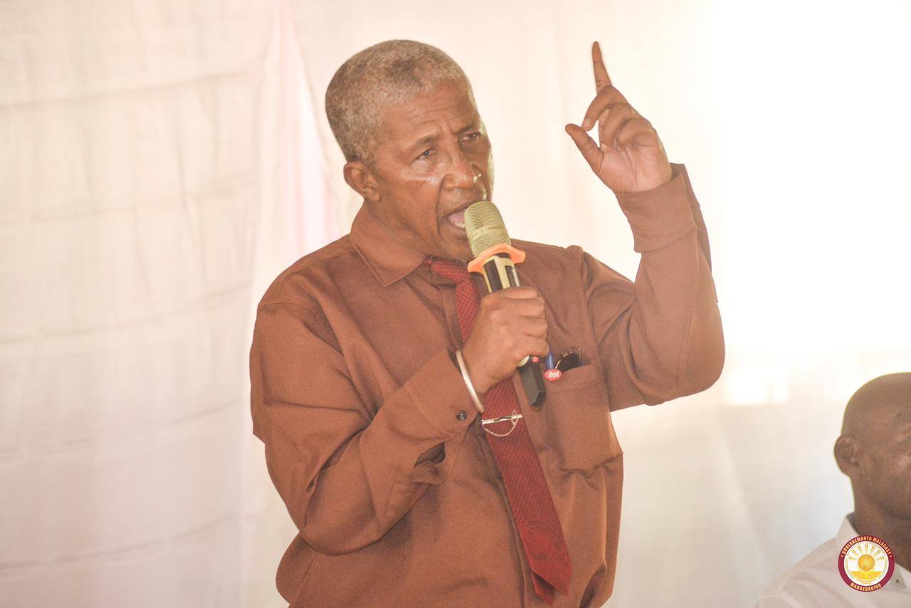 BASE TOLIARA VONONA HIFANOME TANANA NY RAY AMAN-DRENY SY NY MPANAO POLITIKA ATY AN-TOERANA HO AN' IO TETIKASA IO