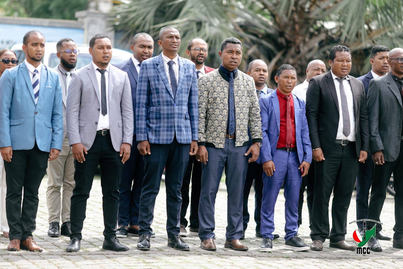 OMENTSIKA FAHAFAHAM-PO HATRANY NY VAHOAKA MPISITRAKA NY ASATSIKA - HAJAINTSIKA NY ASAM-PANJAKANA