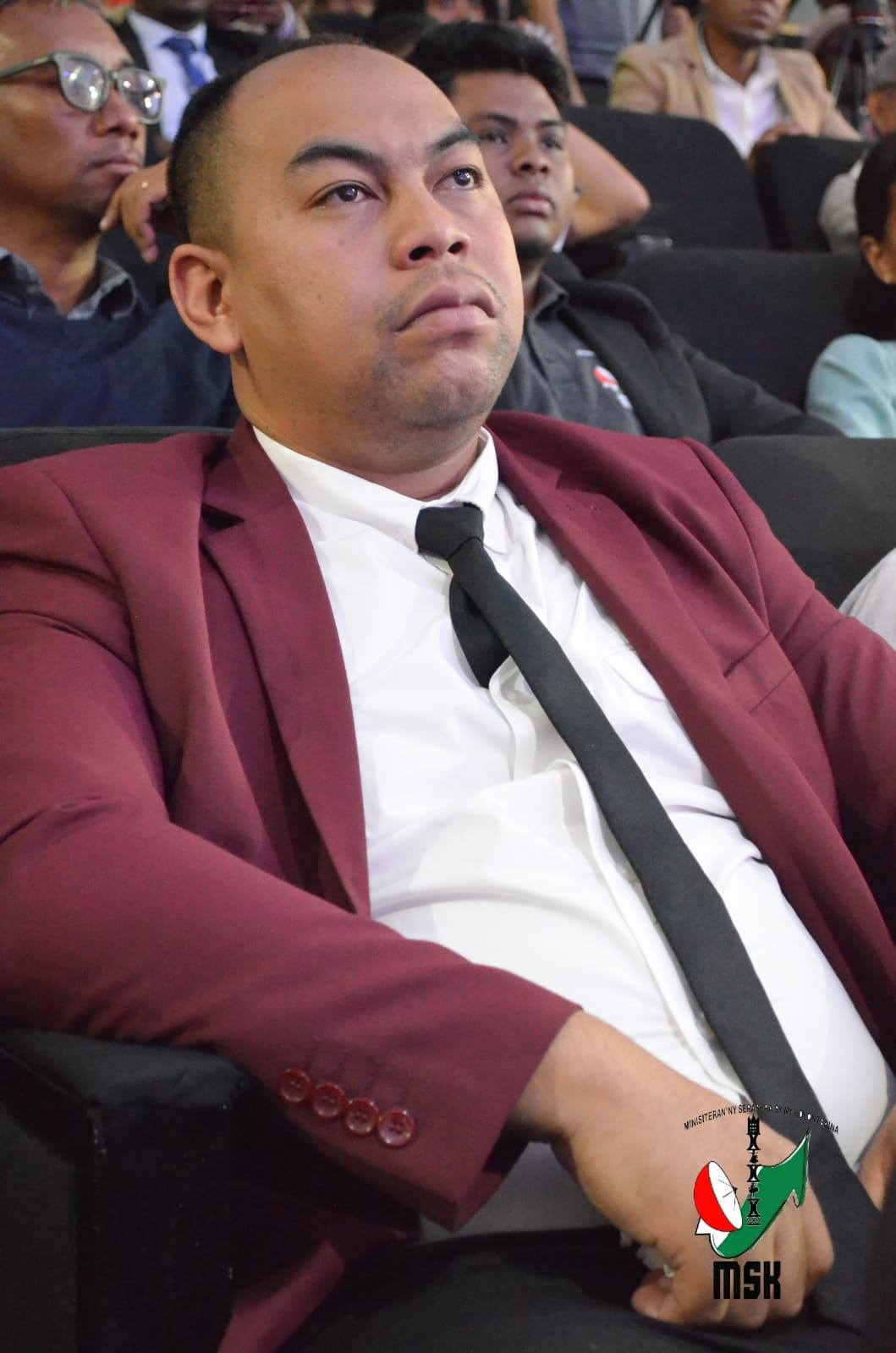 HANAO ADISISIKA HAHAZOAN' NY MPIKABARY MALAGASY MARI-PAHAIZANA ARA-PANJAKANA MISY TOMBOKASE MENA NY MINISITRA GASCAR FENOSOA