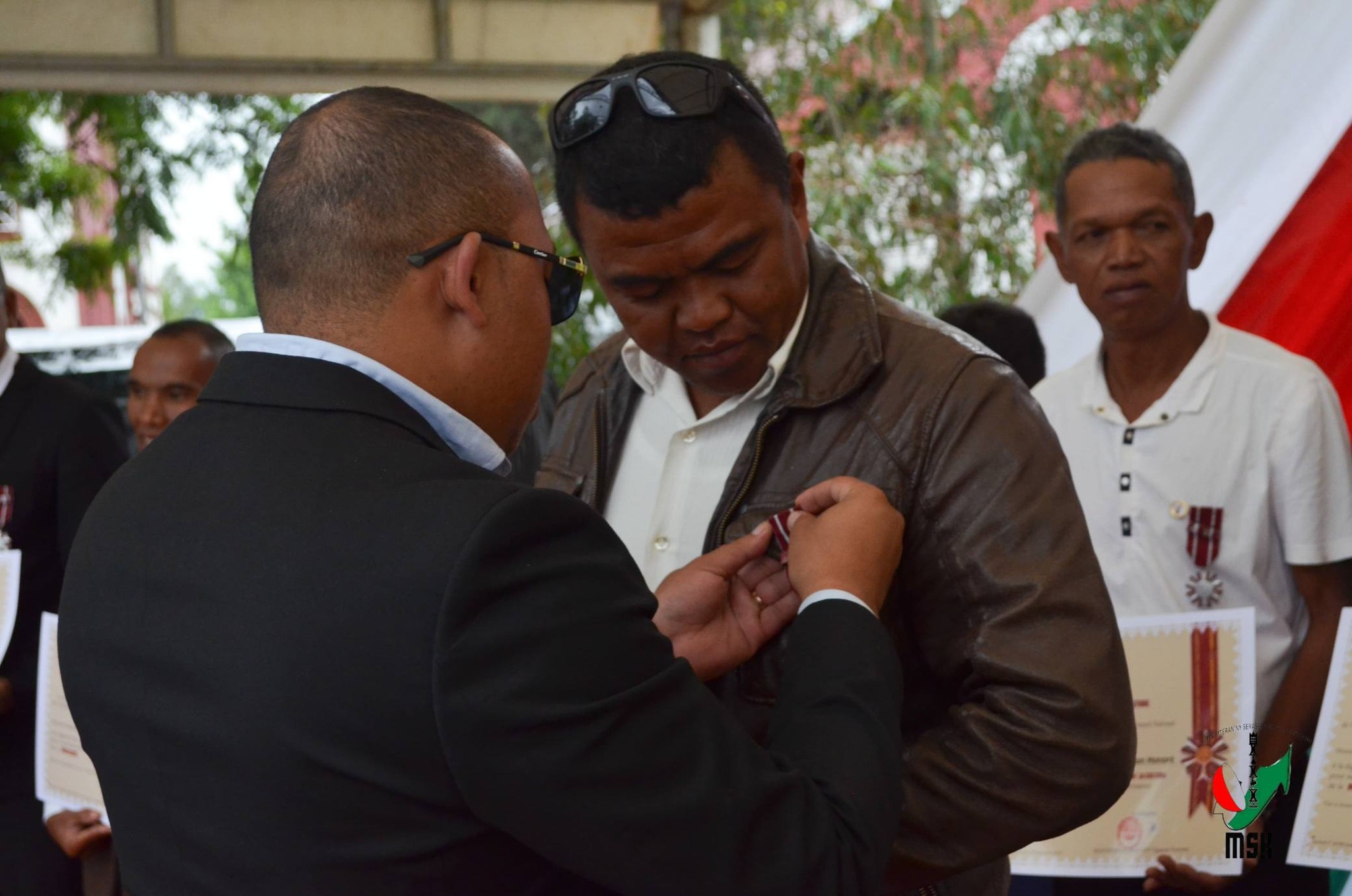 ENDRIKA HITA MASO FANKASITRAHANA NY EZAKA VITAN' NY MPISEHATRA ARA-KOLONTSAINA SADY FAMPIRISIHANA AMIN' NY TSARA KOKOA HATRANY NY MARI-BONINAHITRY NY KANTO