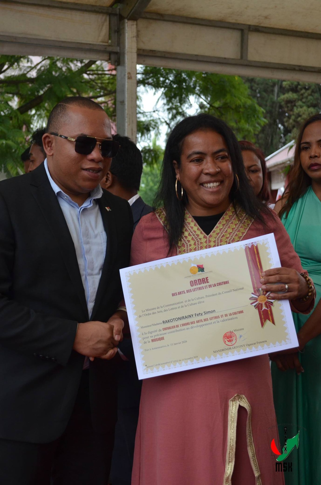 ENDRIKA HITA MASO FANKASITRAHANA NY EZAKA VITAN' NY MPISEHATRA ARA-KOLONTSAINA SADY FAMPIRISIHANA AMIN' NY TSARA KOKOA HATRANY NY MARI-BONINAHITRY NY KANTO