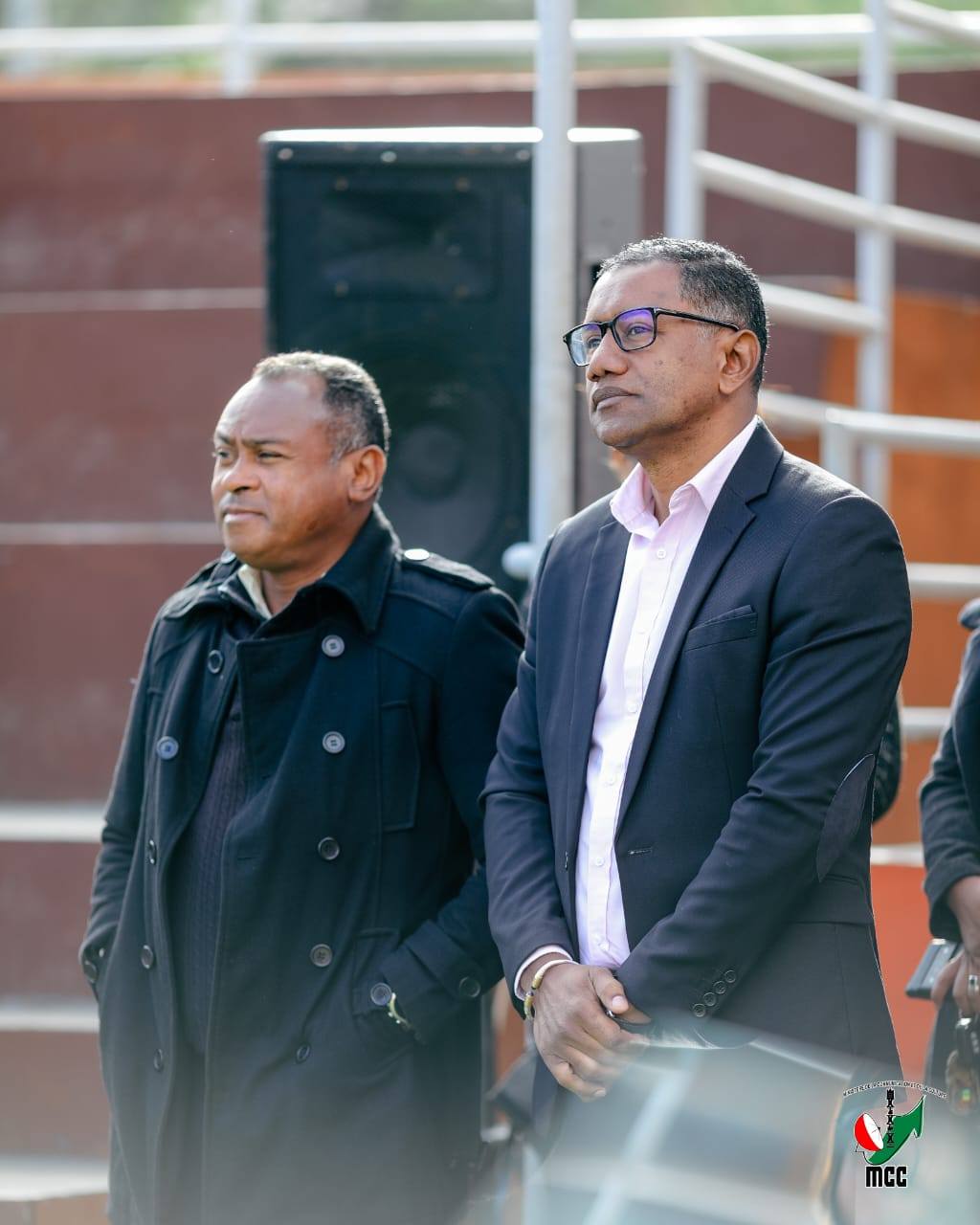 " OFFICIER DE L' ORDRE NATIONAL MALAGASY " IO NO MARI-BONINAHITRA NATOLOTRY NY FILOHAN' NY REPOBLIKA ANDRY RAJOELINA HO FANOMEZAM-BONINAHITRA AN' I SAHONDRAFININA ZANANY, MPIHIRAGASY