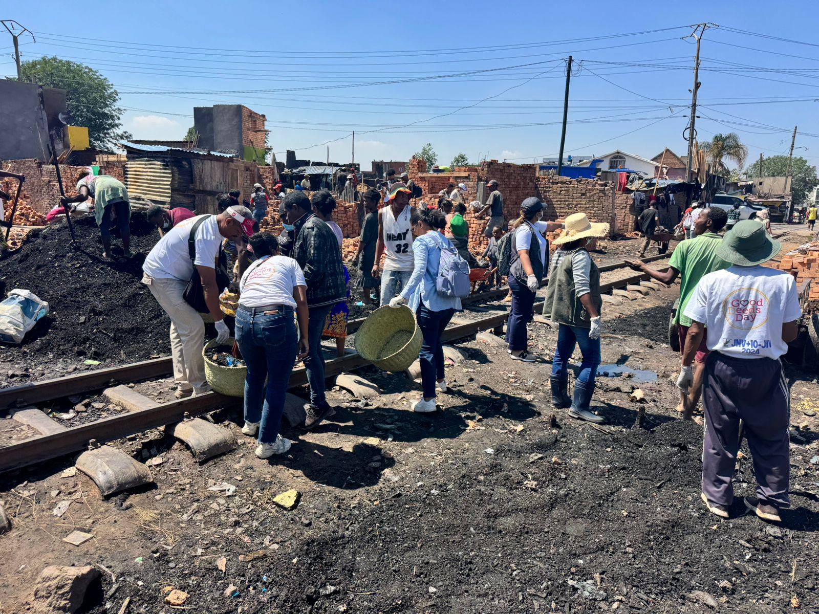 ANDRO NATOKANA HO AMIN' NY FIROTSAHANA AN-TSITRAPO SY ASA FANOLORAN-TENA