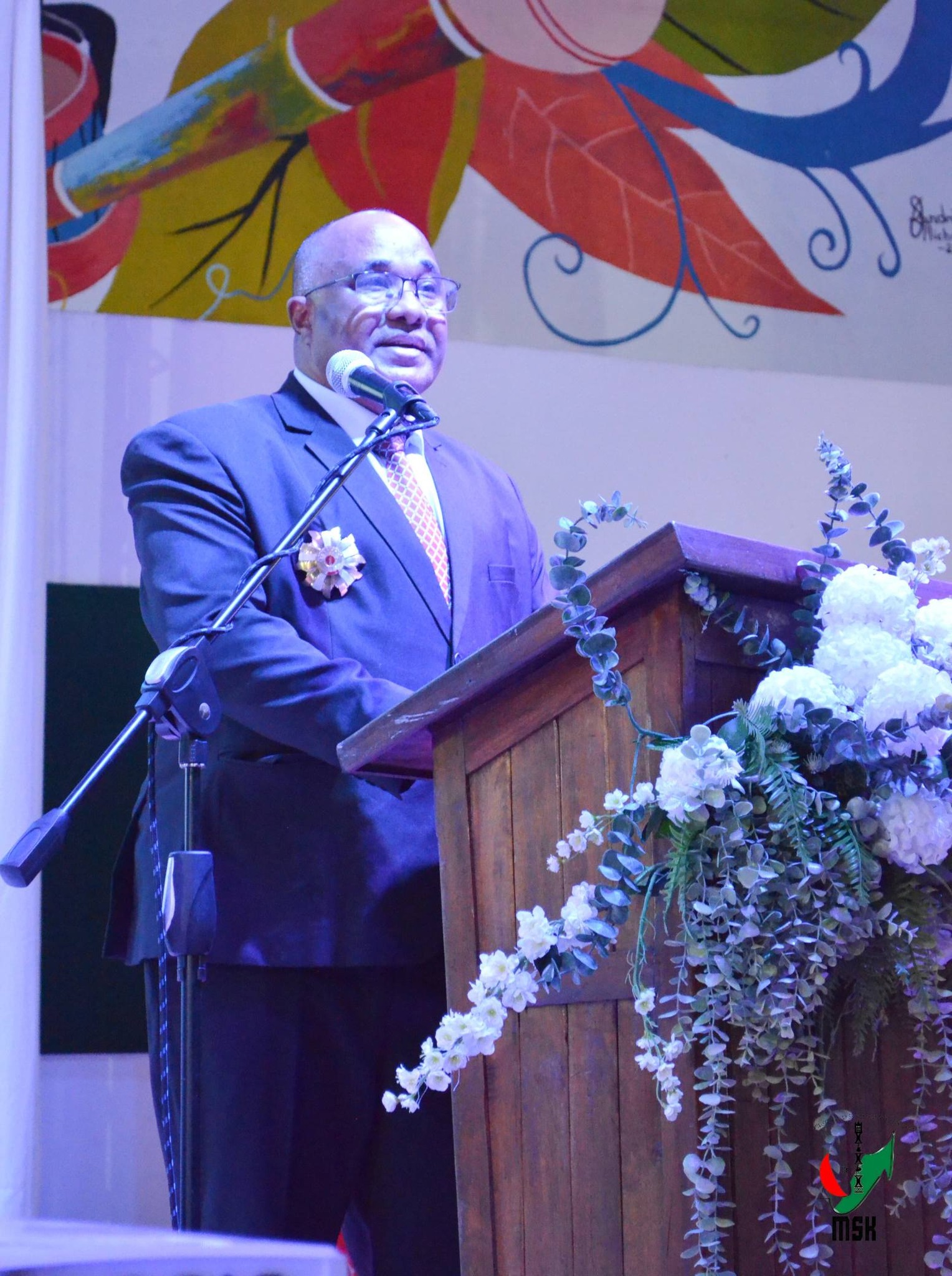 NOTOLORAN' NY AJE-FIKAMBANAN' NY MPANAO GAZETY MIKIRAKIRA NY TONTOLO IAINANA MARI-PANKASITAHANA IREO OLO-MALAZAN' NY FIKAROHANA ARA-TSIANSA